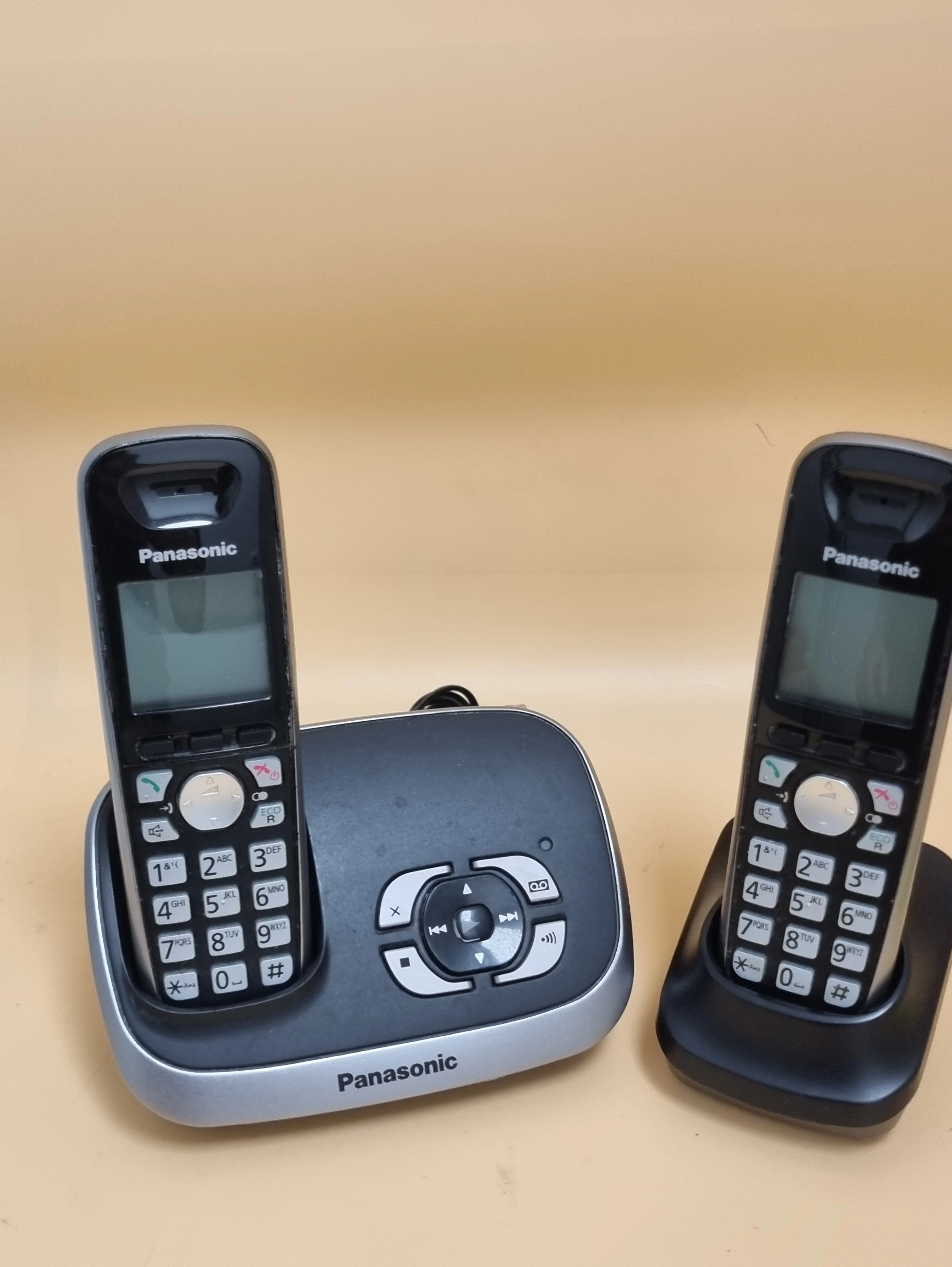 telefon-stacjonarny-panasonic-kx-tg6522-wbudowany-wyswietlacz-243025-472909