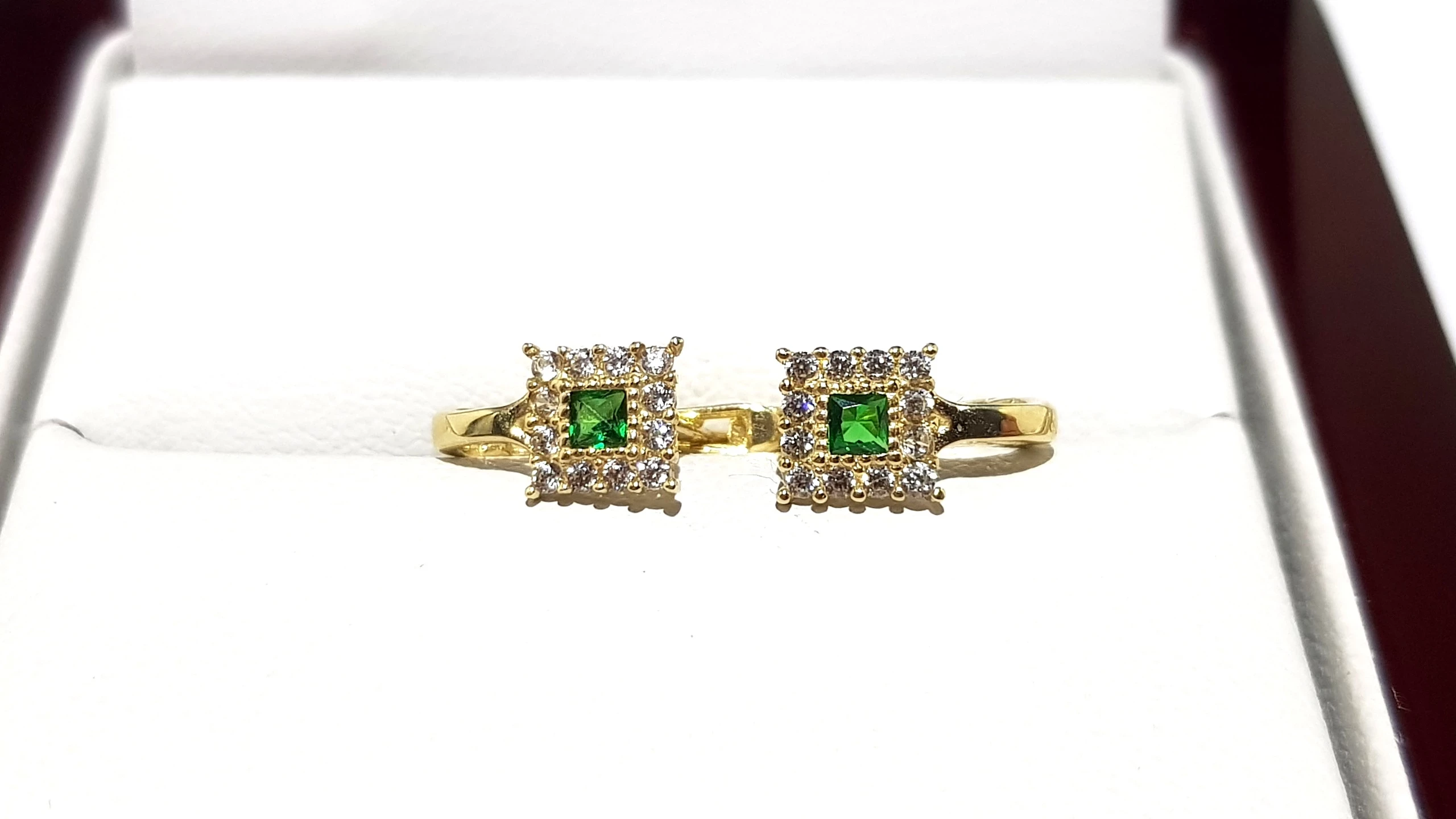 wyrob-jubilerski-uzywany-zlote-kolczyki-kwadratowe-zielone-585-05cm-09g-warszawska-162-lomianki