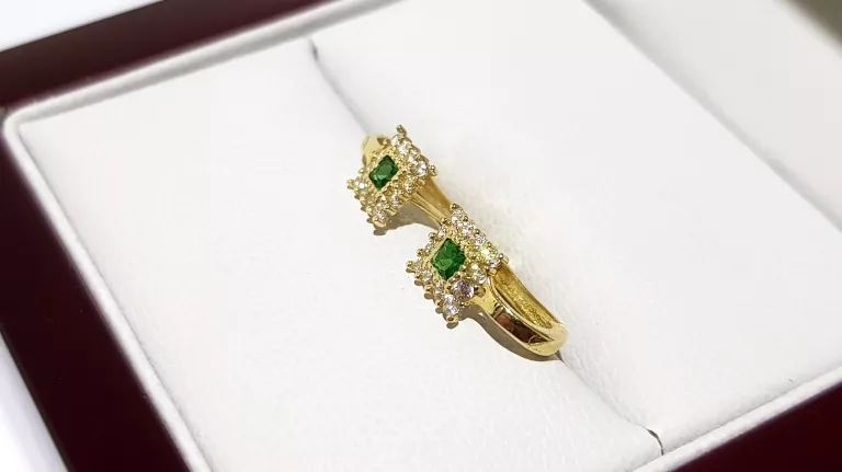 wyrob-jubilerski-uzywany-zlote-kolczyki-kwadratowe-zielone-585-05cm-09g-stan-11323-2