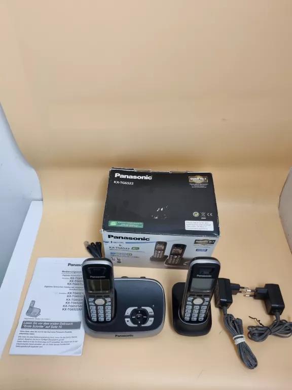 telefon-stacjonarny-panasonic-kx-tg6522-ean-gtin-5025232542178