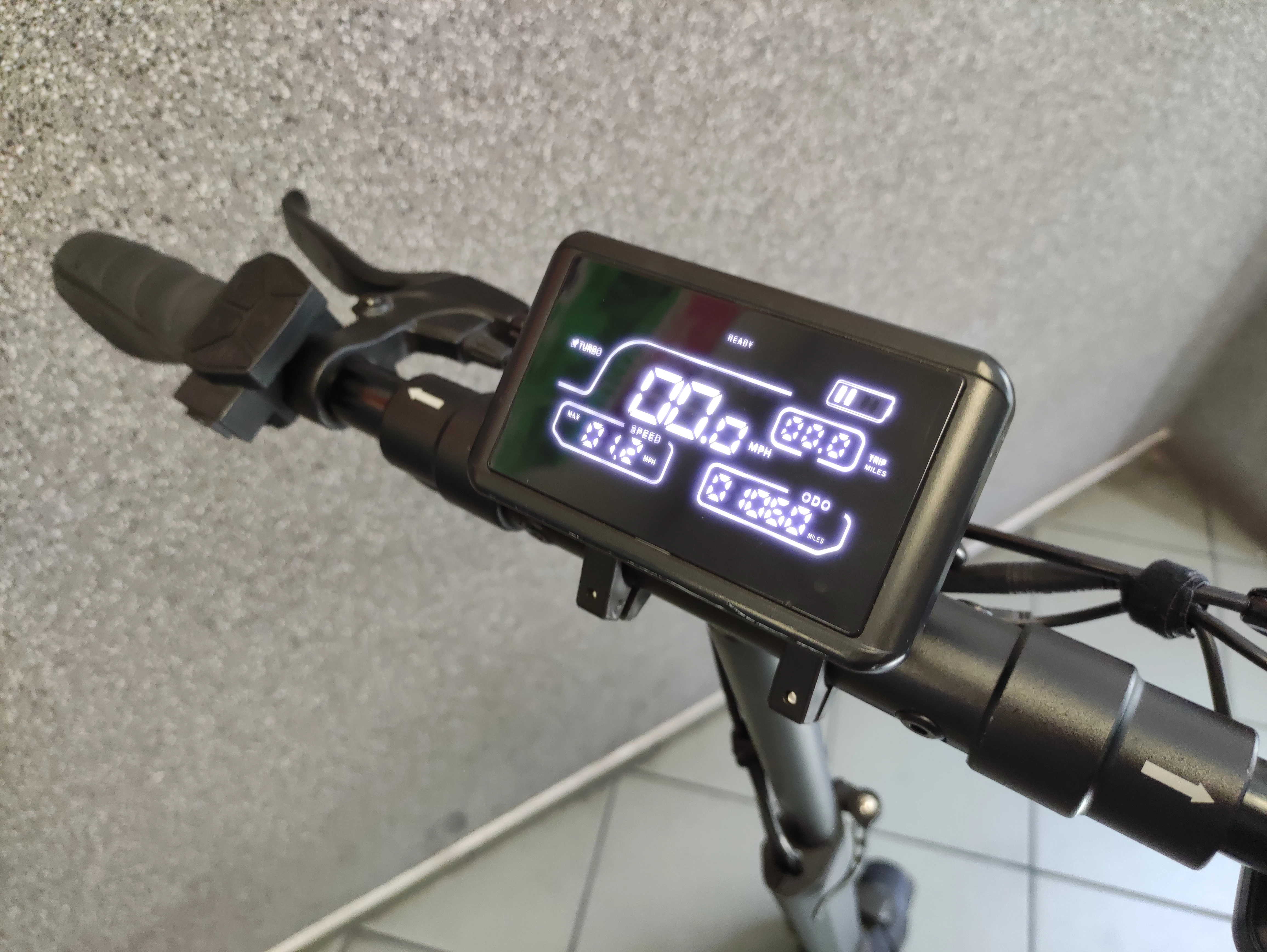 hulajnoga-elektryczna-ruptor-r1-lite-v2-ladowarka-stan-11323-2