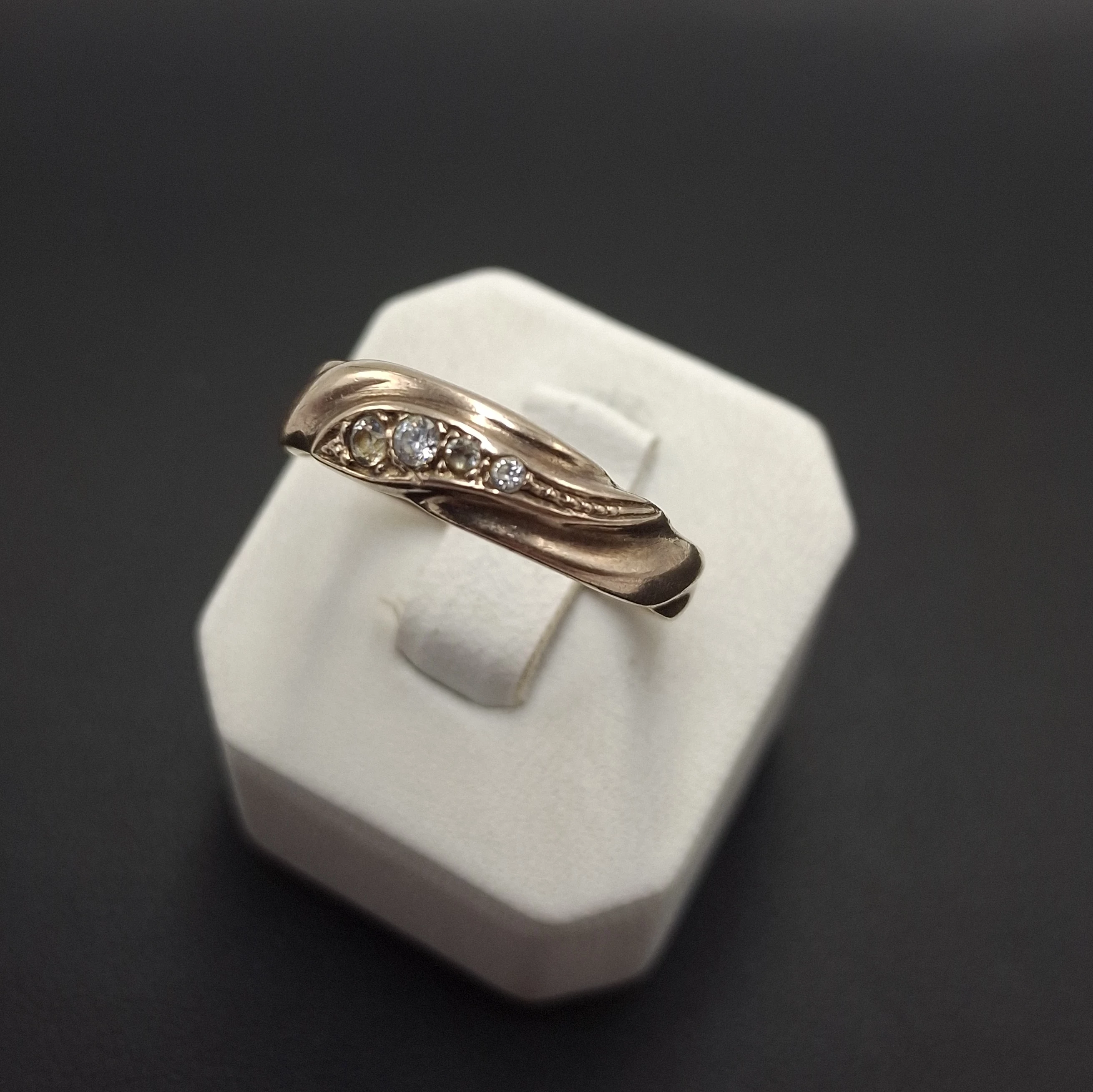 piekny-zloty-pierscionek-cyrkonie-333-151g-r-16-os-jagiellonskie-65-gniezno