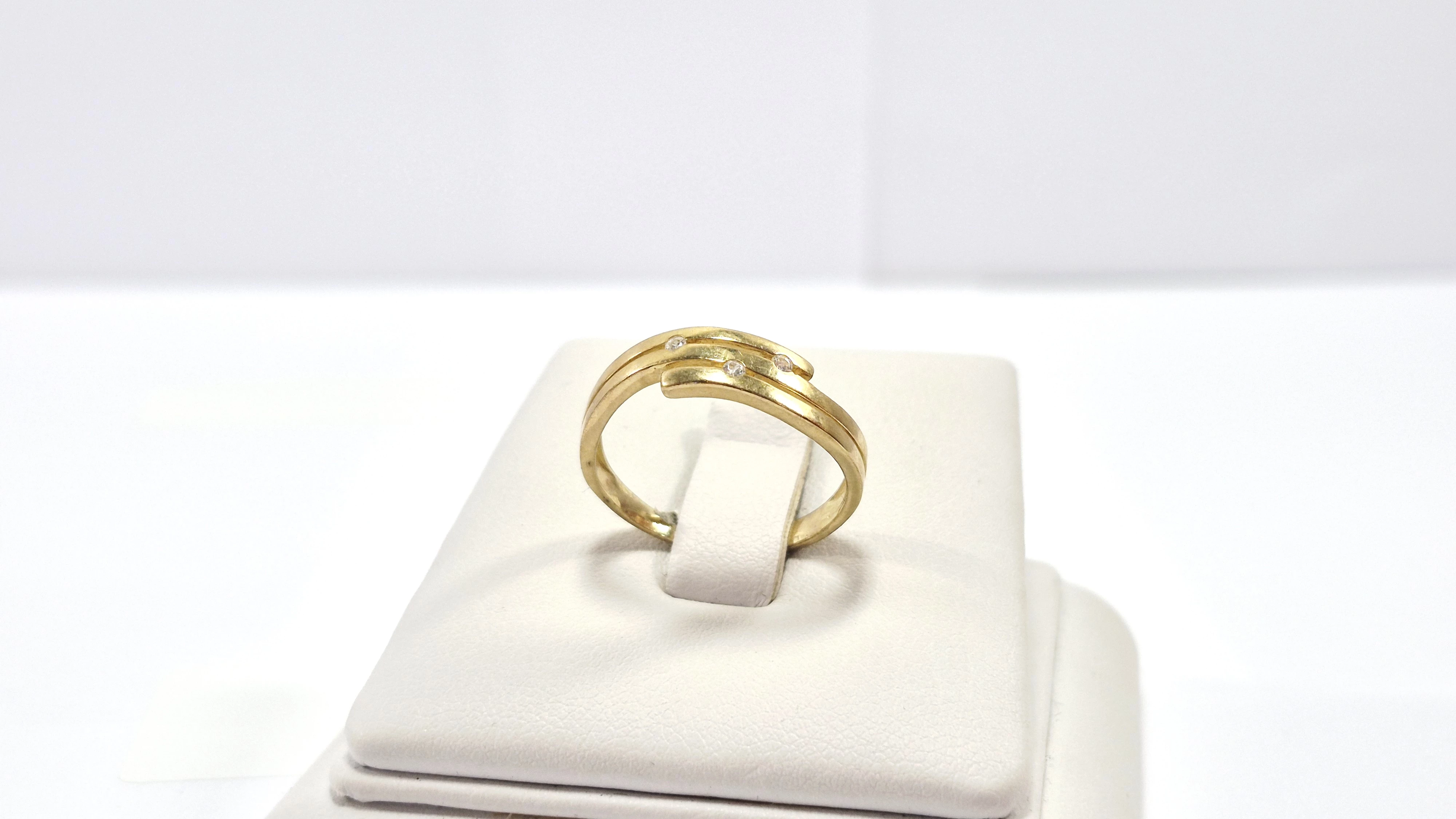 zloty-pierscionek-184g-333-cyrkonie-r15-ean-gtin-5905868202366