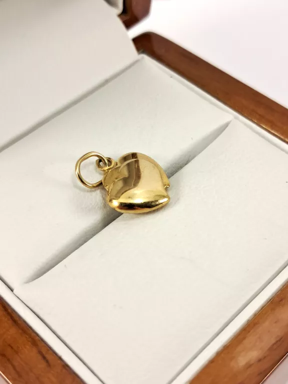 zlota-zawieszka-podwojne-serce-333-058g-rodzaj-2205-2