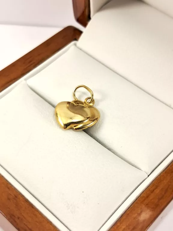 zlota-zawieszka-podwojne-serce-333-058g-stan-11323-2