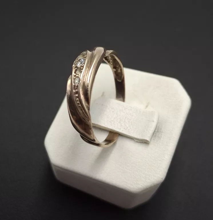 piekny-zloty-pierscionek-cyrkonie-333-151g-r-16-material-15835-2