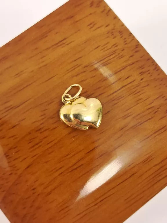 zlota-zawieszka-podwojne-serce-333-058g-material-15835-2