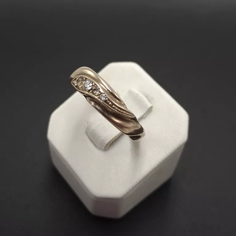 piekny-zloty-pierscionek-cyrkonie-333-151g-r-16-marka-248811-958954