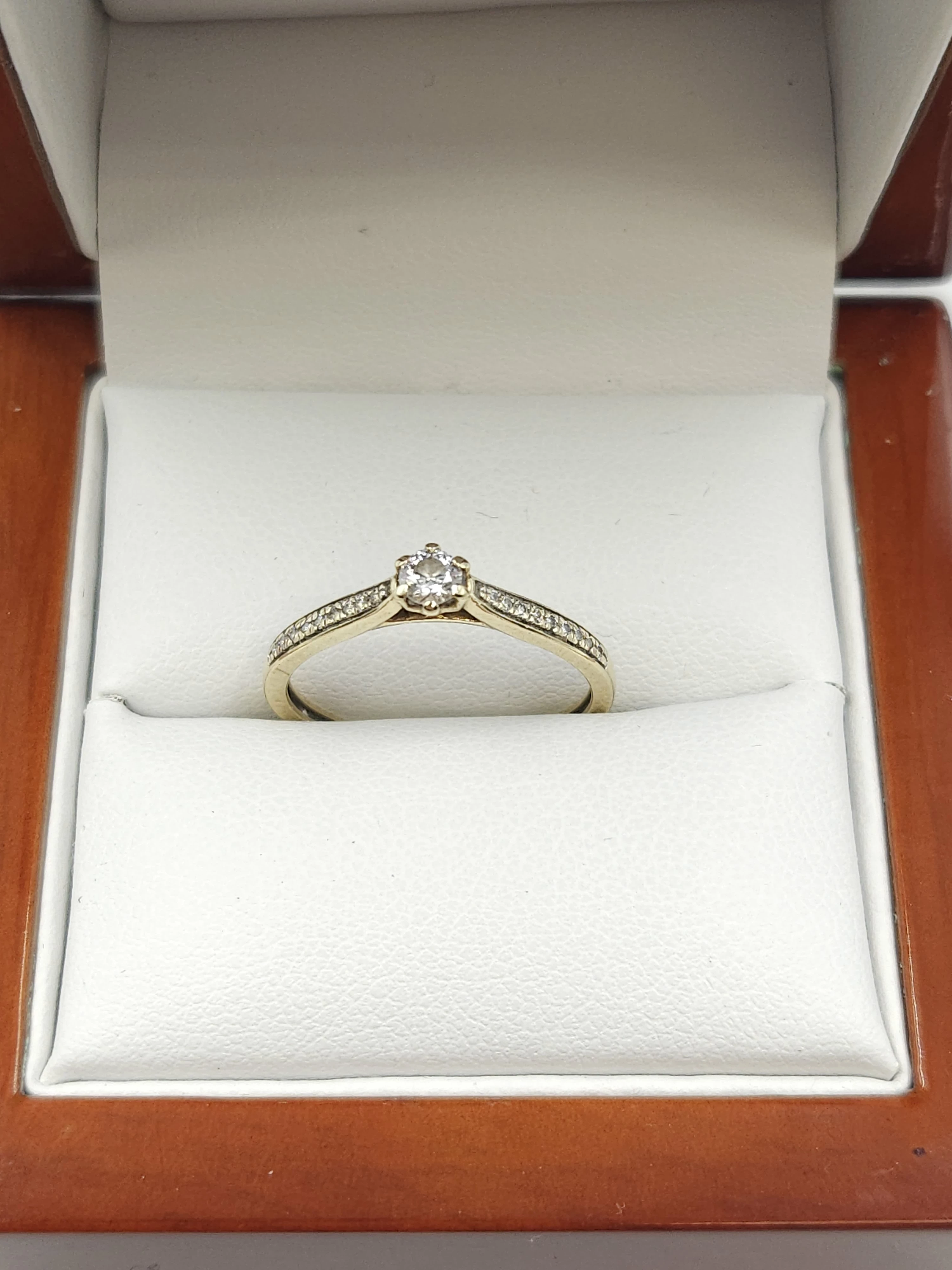 zloty-pierscionek-585-139g-r13-z-cyrkoniami-subtelny-delikatny-ean-gtin-5907413380352