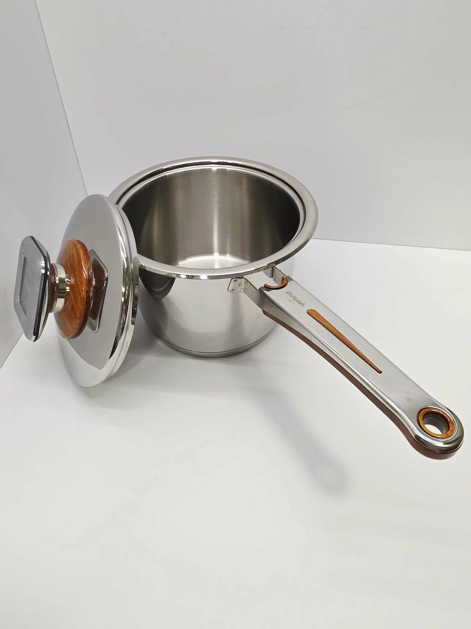 rondel-2l-16-cm-z-pokrywa-philipiak-milano-futuro-pojemnosc-2