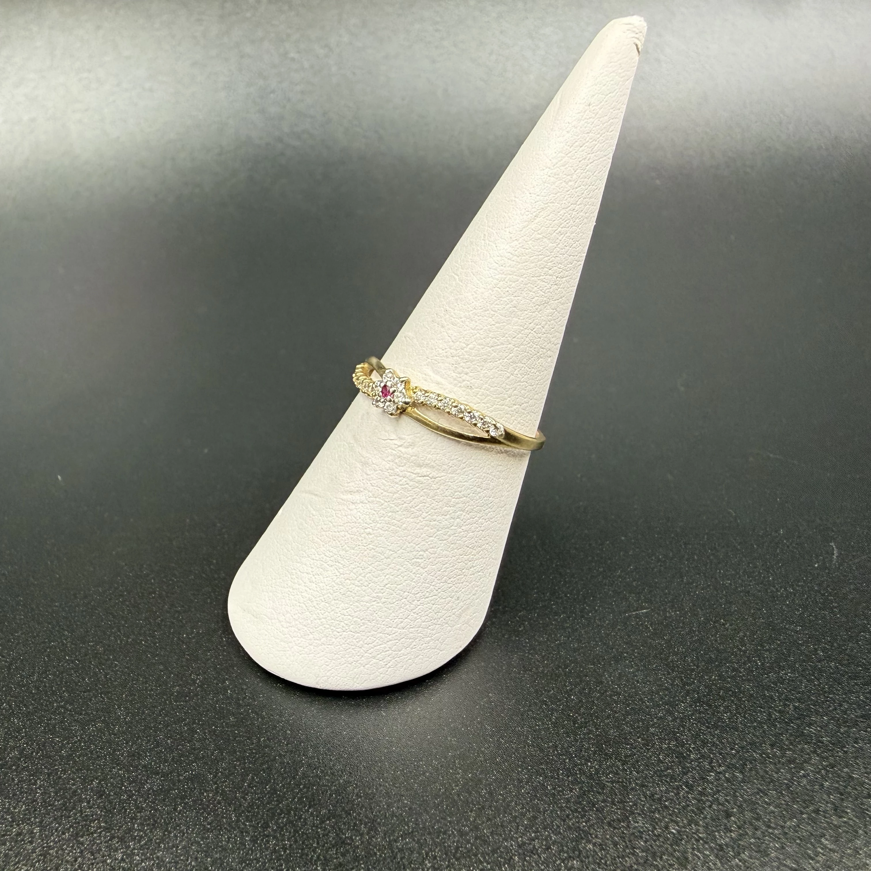 piekny-zloty-pierscionek-333-079g-r16-rodzaj-2205-2