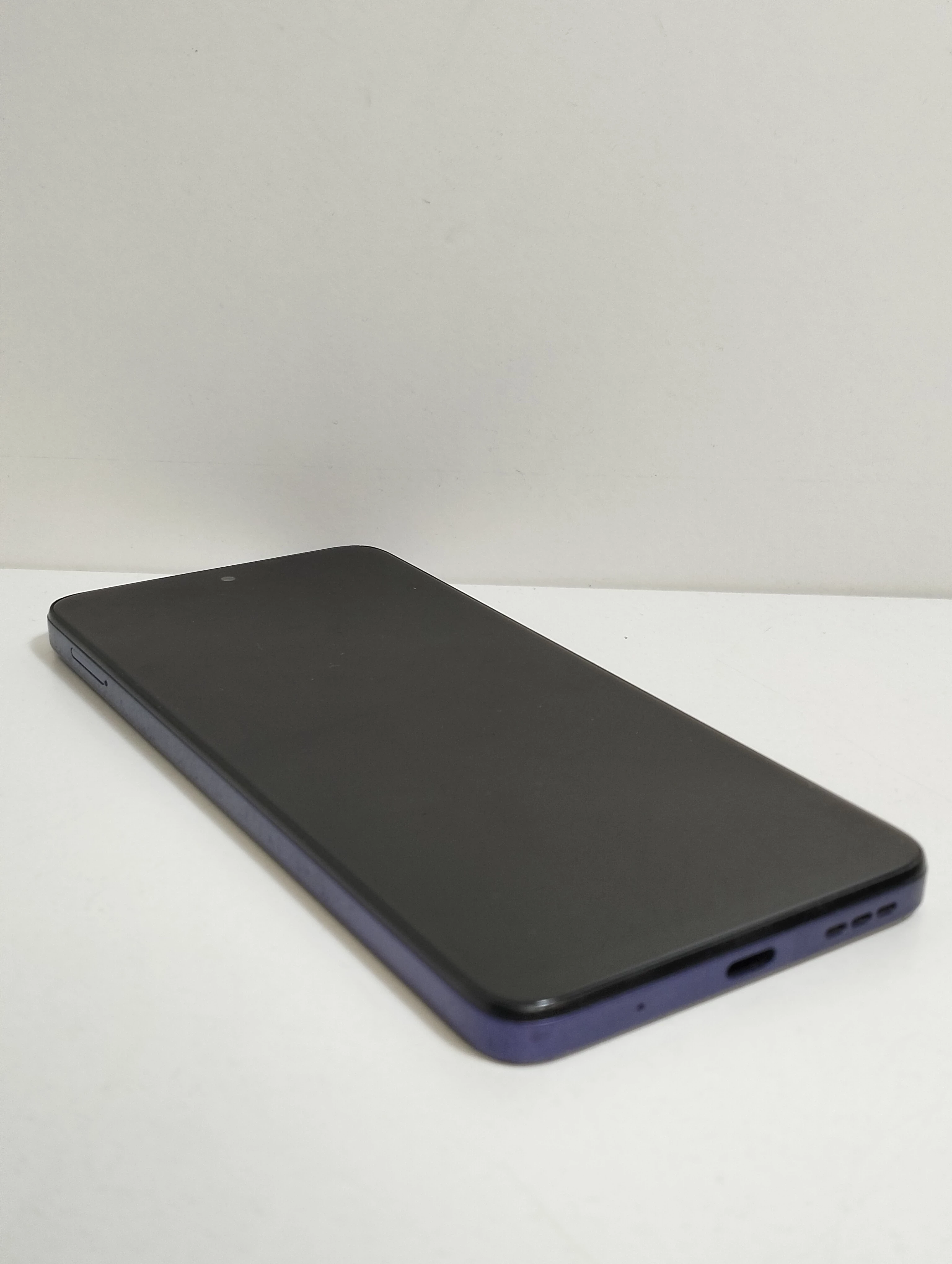 telefon-motorola-e15-64-gb-kod-producenta-pb6s0003pl