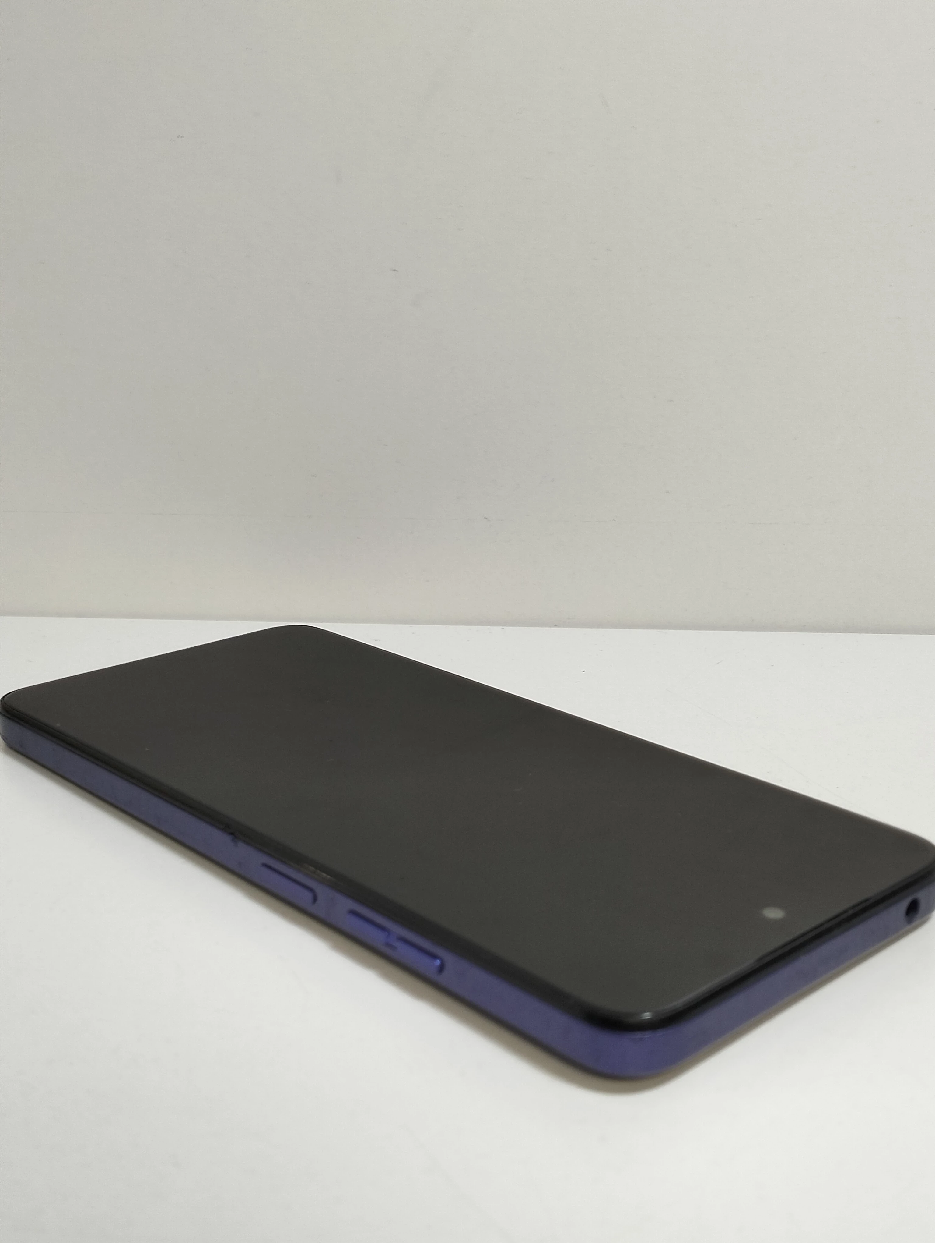 telefon-motorola-e15-64-gb-typ-202685-212929