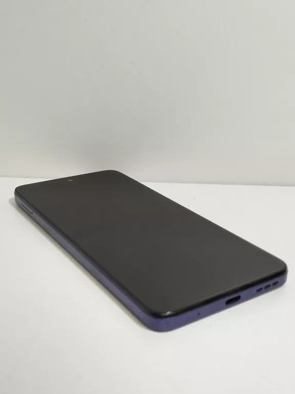 telefon-motorola-e15-64-gb-kod-producenta-pb6s0003pl