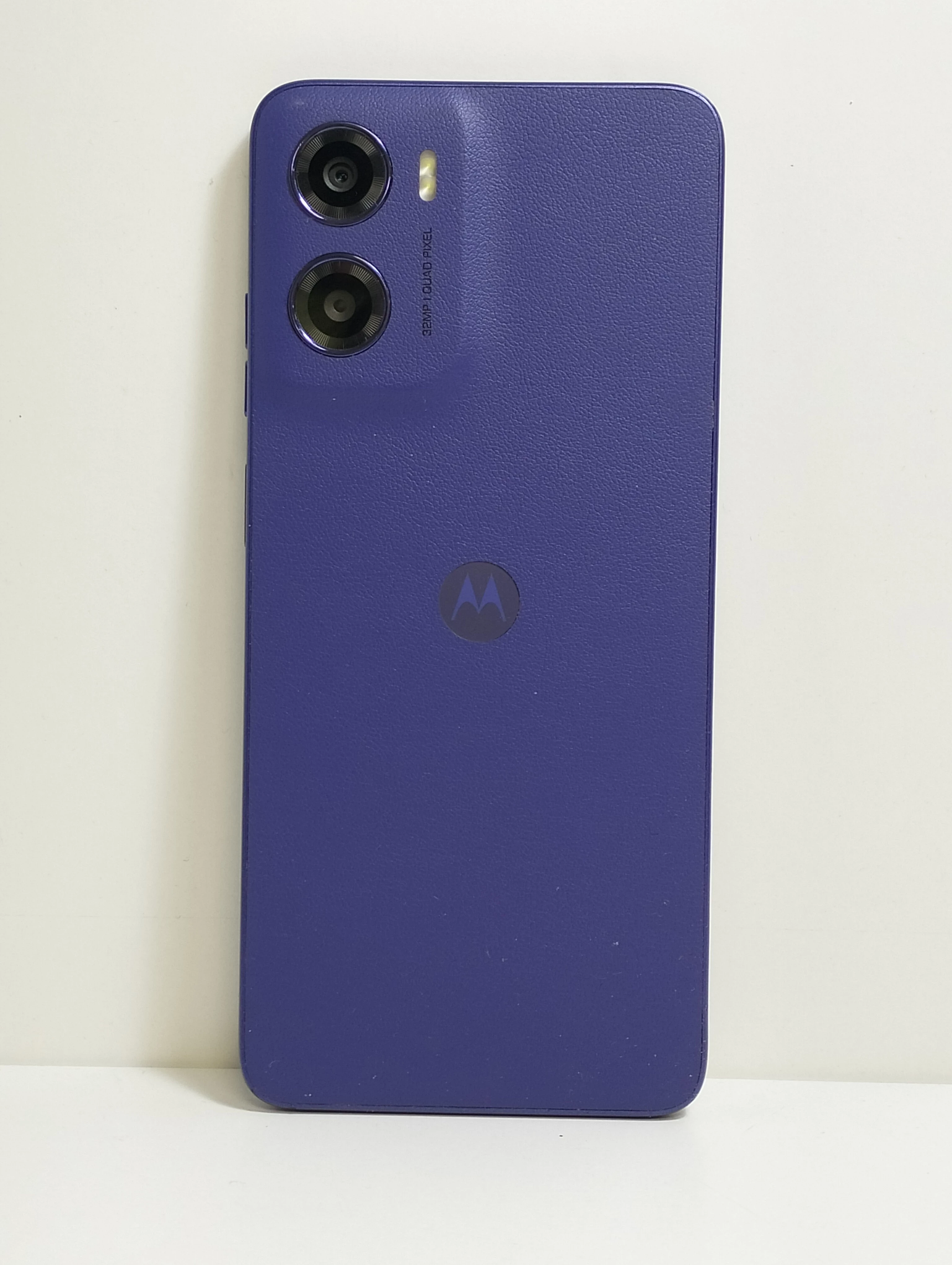 telefon-motorola-e15-64-gb-stan-11323-2