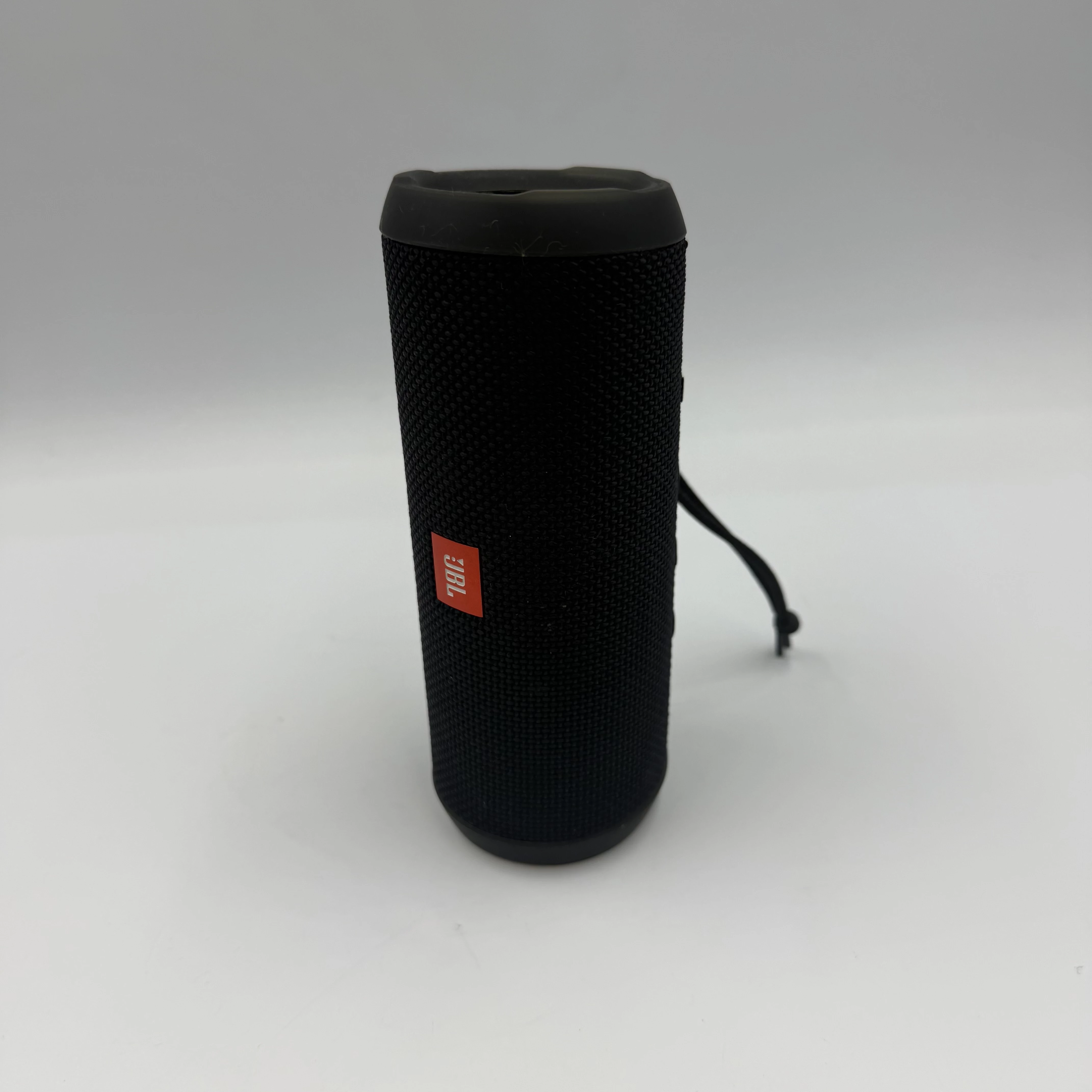 glosnik-przenosny-jbl-flip-3-czarny-zasilanie-209202-1769478