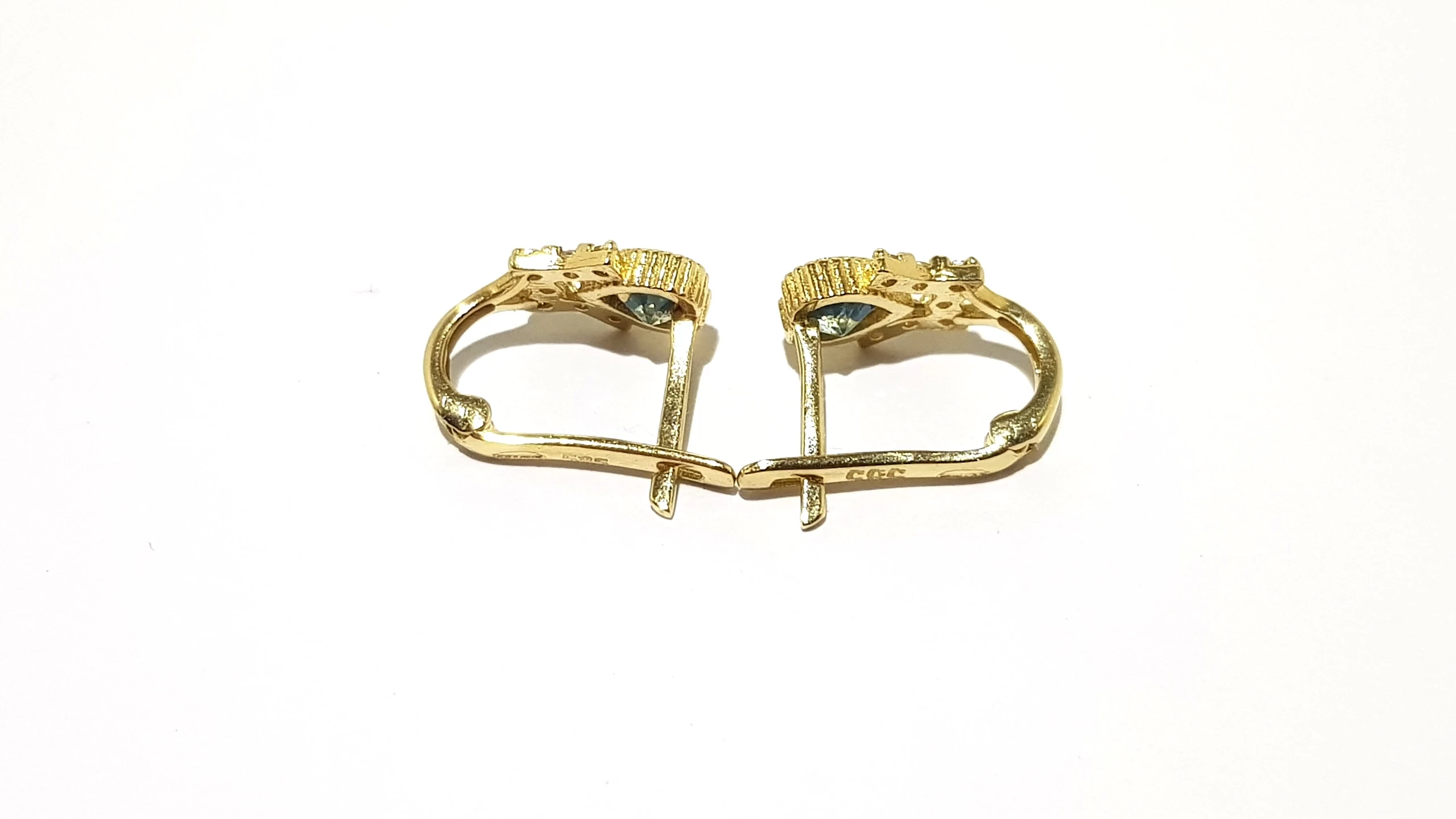 wyrob-jubilerski-uzywany-zlote-kolczyki-serduszka-niebieskie-58508cm142-motyw-129129-2