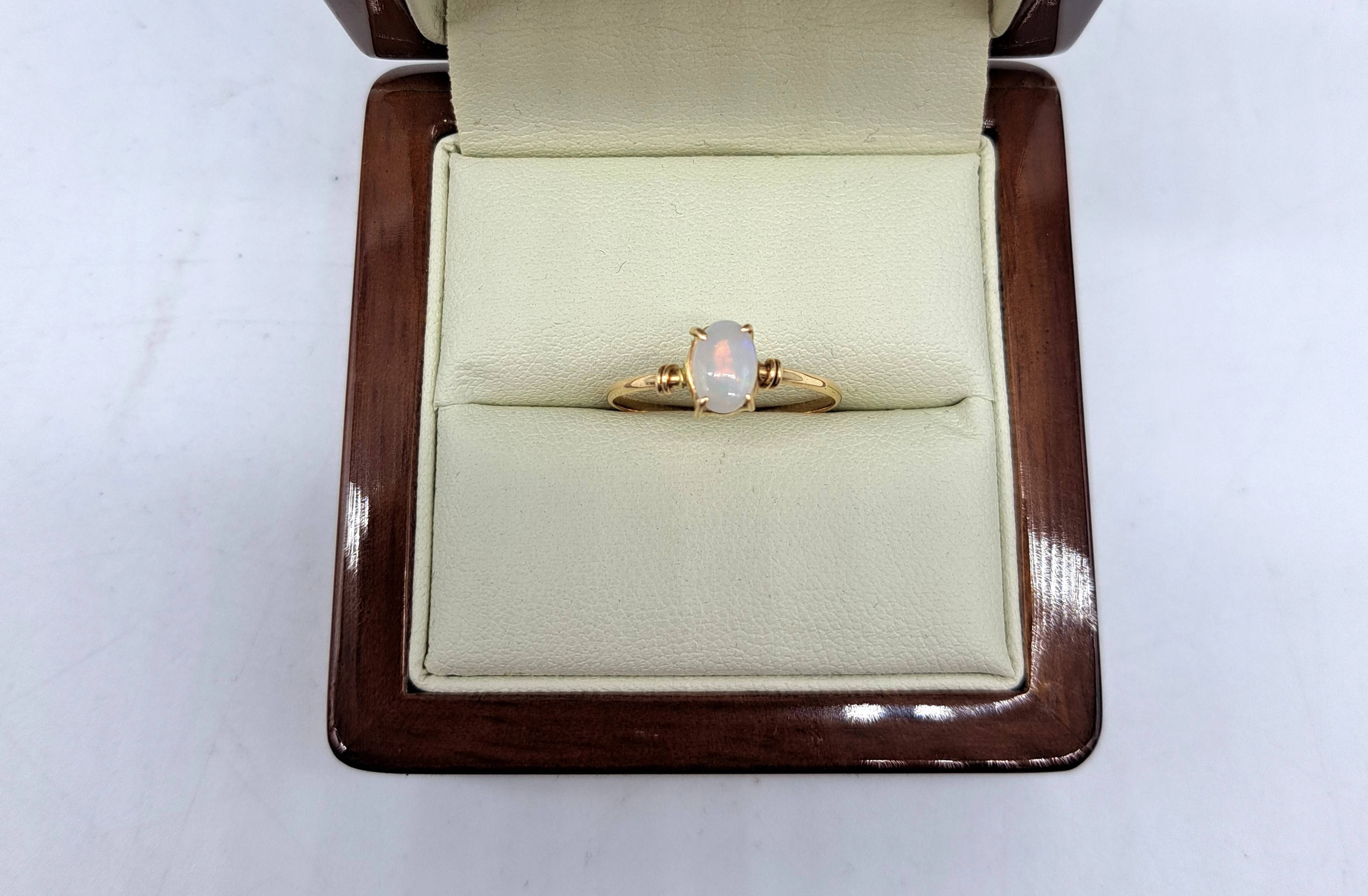 wyrob-jubilerski-uzywany-zloty-pierscionek-585-085g-stan-11323-2