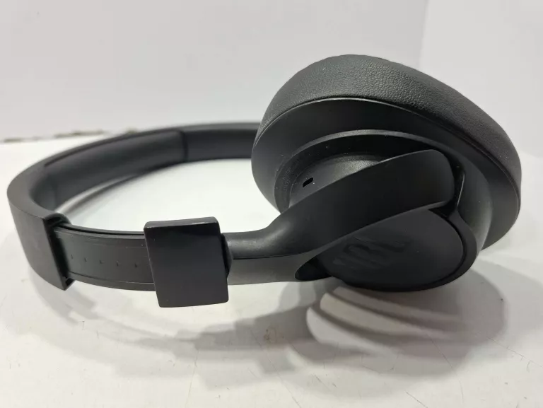 sluchawki-jbl-tune-720bt-stan-11323-2