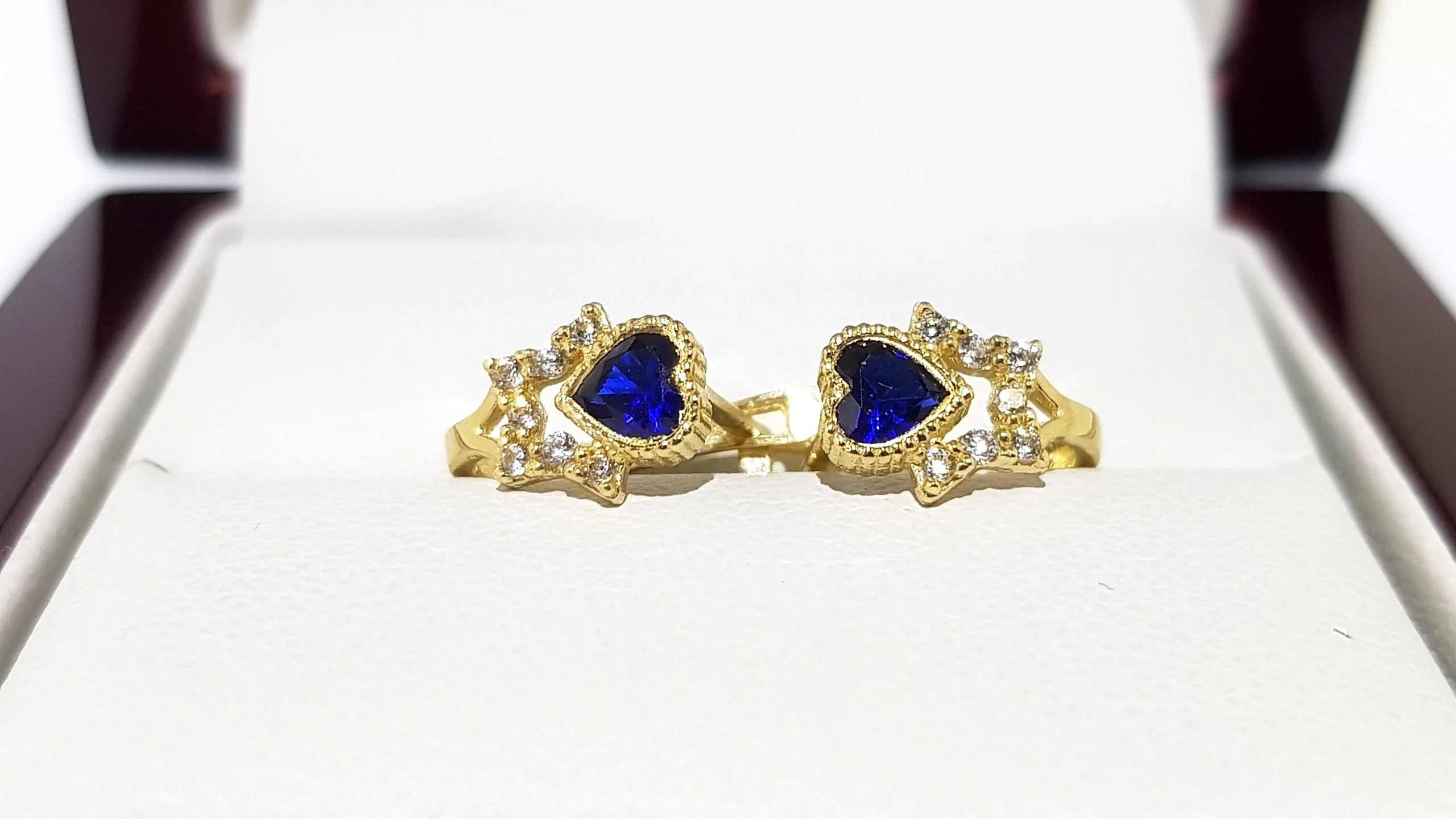 wyrob-jubilerski-uzywany-zlote-kolczyki-serduszka-niebieskie-585-08cm142-rodzaj-2205-16