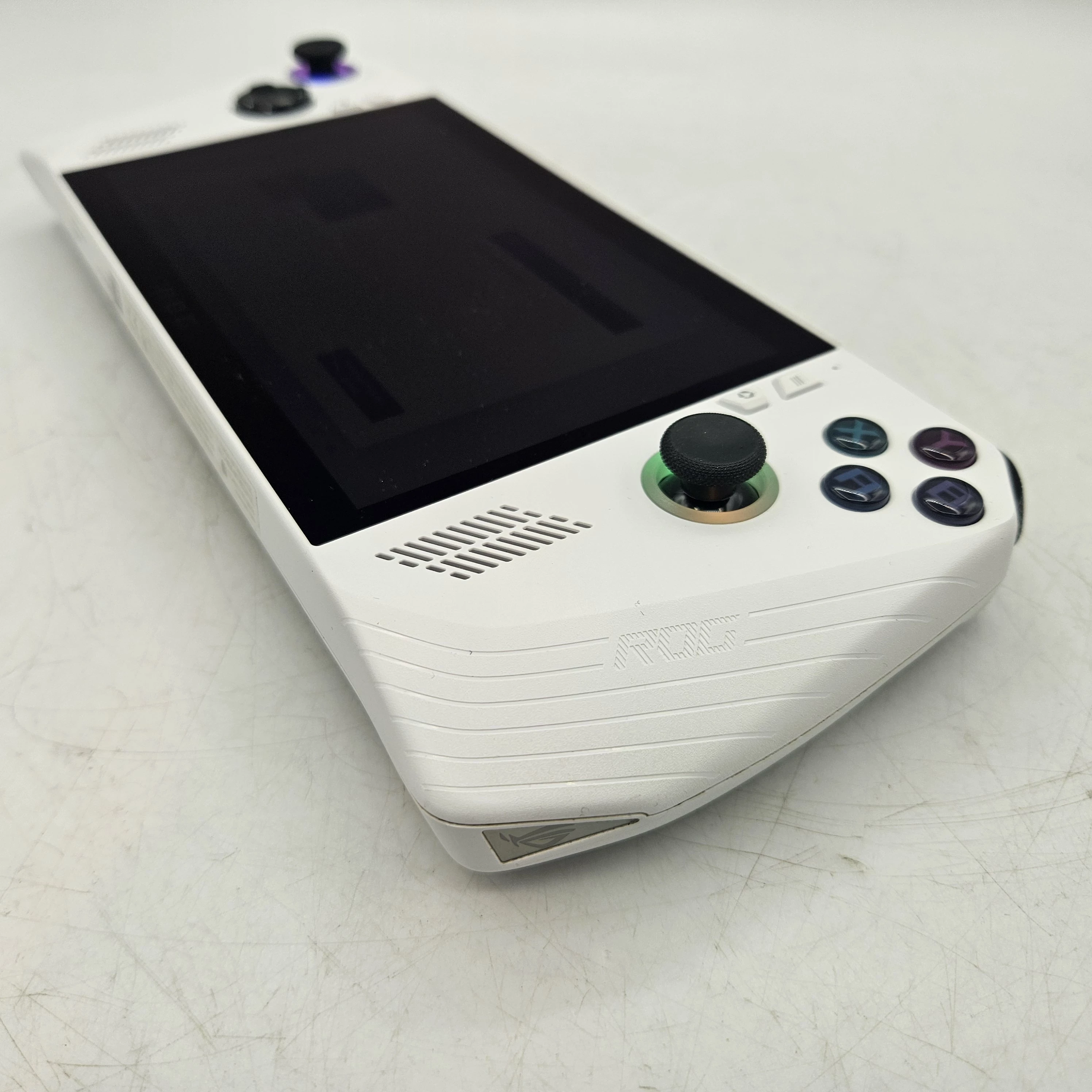 konsola-asus-rog-ally-ryzen-z1-extreme-512-gb-16-gb-ram-7-model-konsoli-250522-1926993