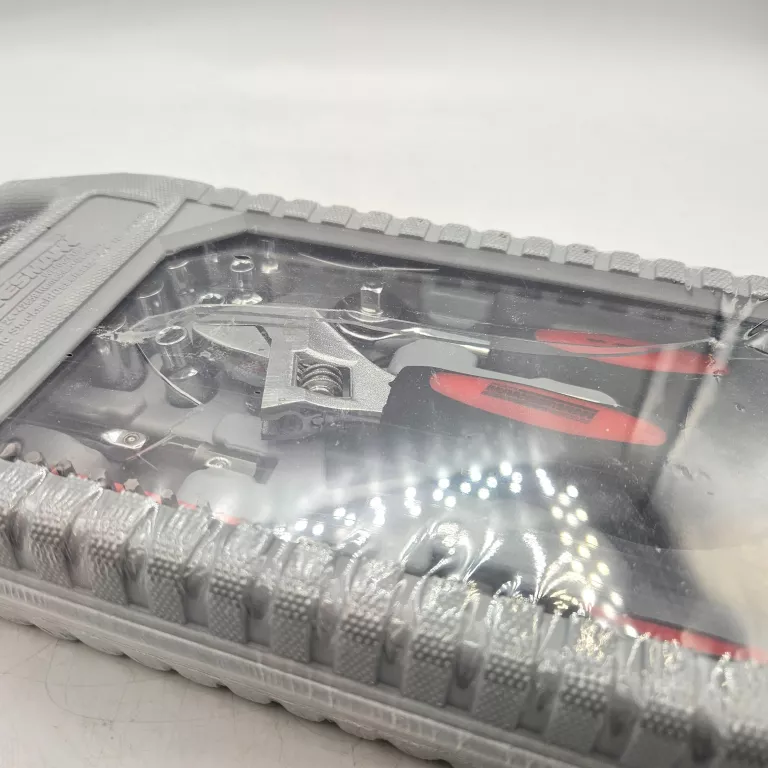 zestaw-kluczy-nasadowych-i-bitow-ean-gtin-5902138105112