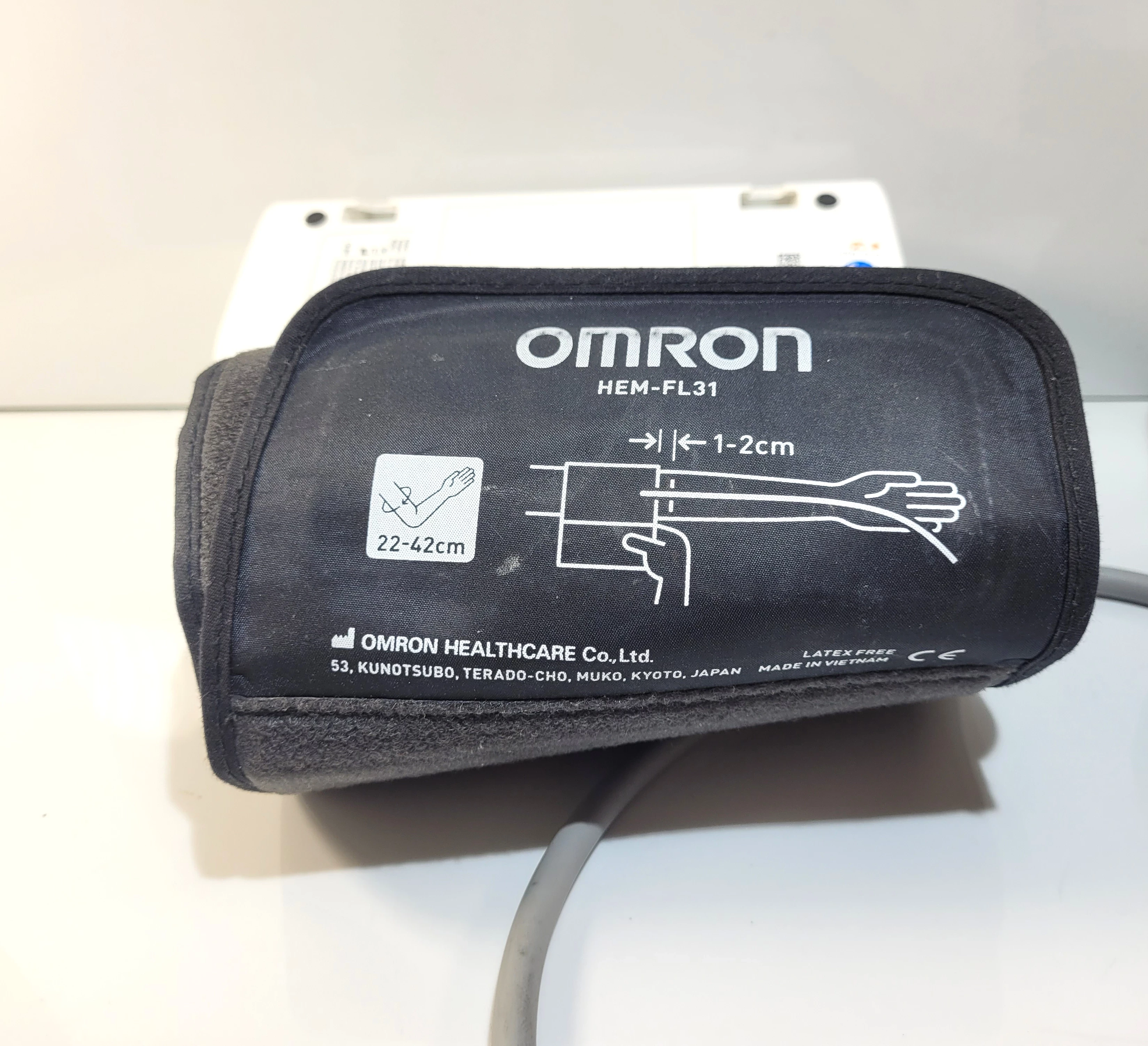 cisnieniomierz-omron-m7-intelli-it-naramienny-stan-11323-2