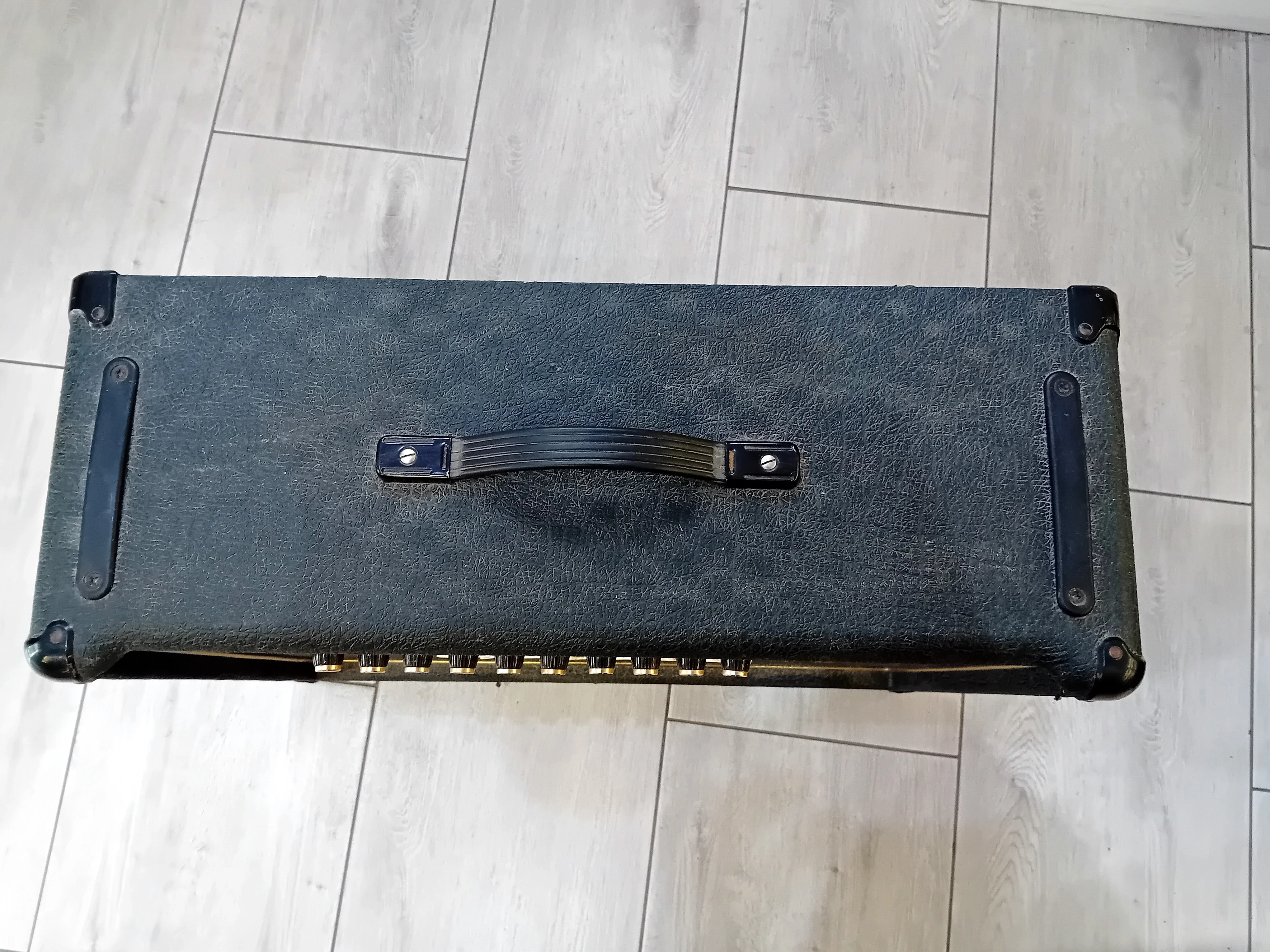 wzmacniacz-marshall-jcm-900-lampowe-combo-gitarowe-50w-walizka-stan-11323-2