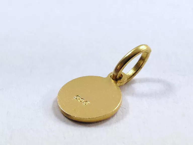 zlota-zawieszka-pr585-065g-matka-boska-motyw-129129-2