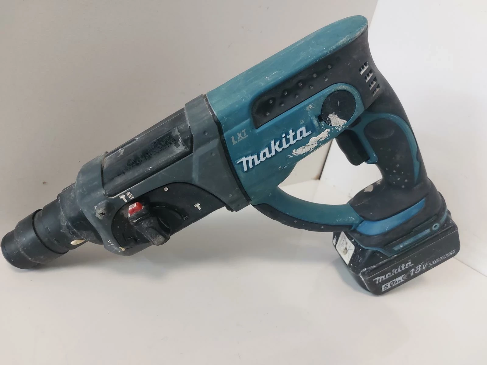 mlotowiertarka-makita-dhr202-aku-18v-5ah-lad-stan-11323-2