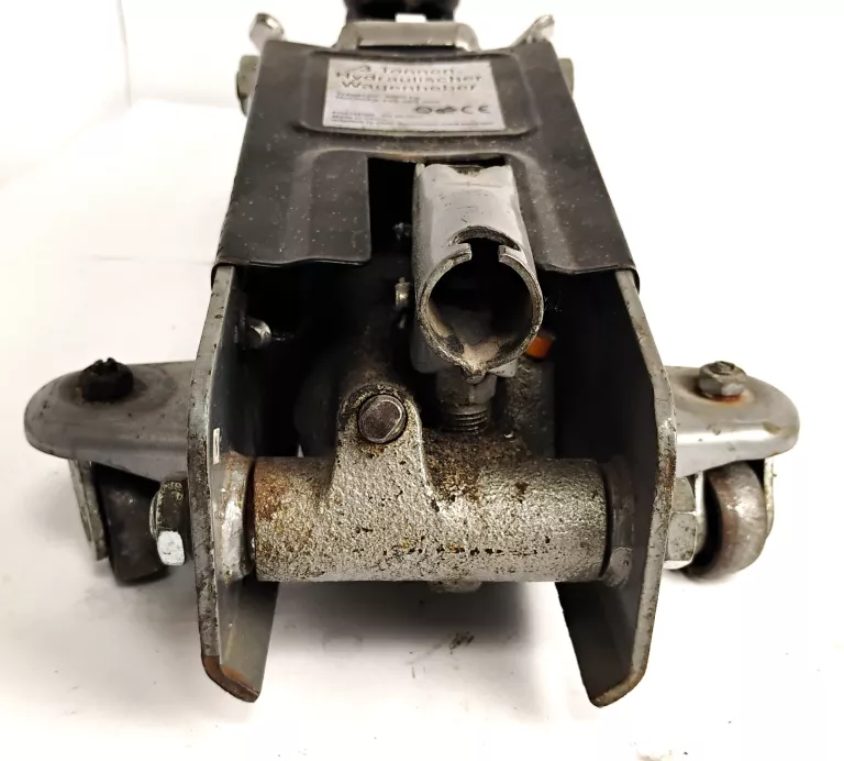 podnosnik-samochodowy-hydrauliczny-3t-stan-11323-2