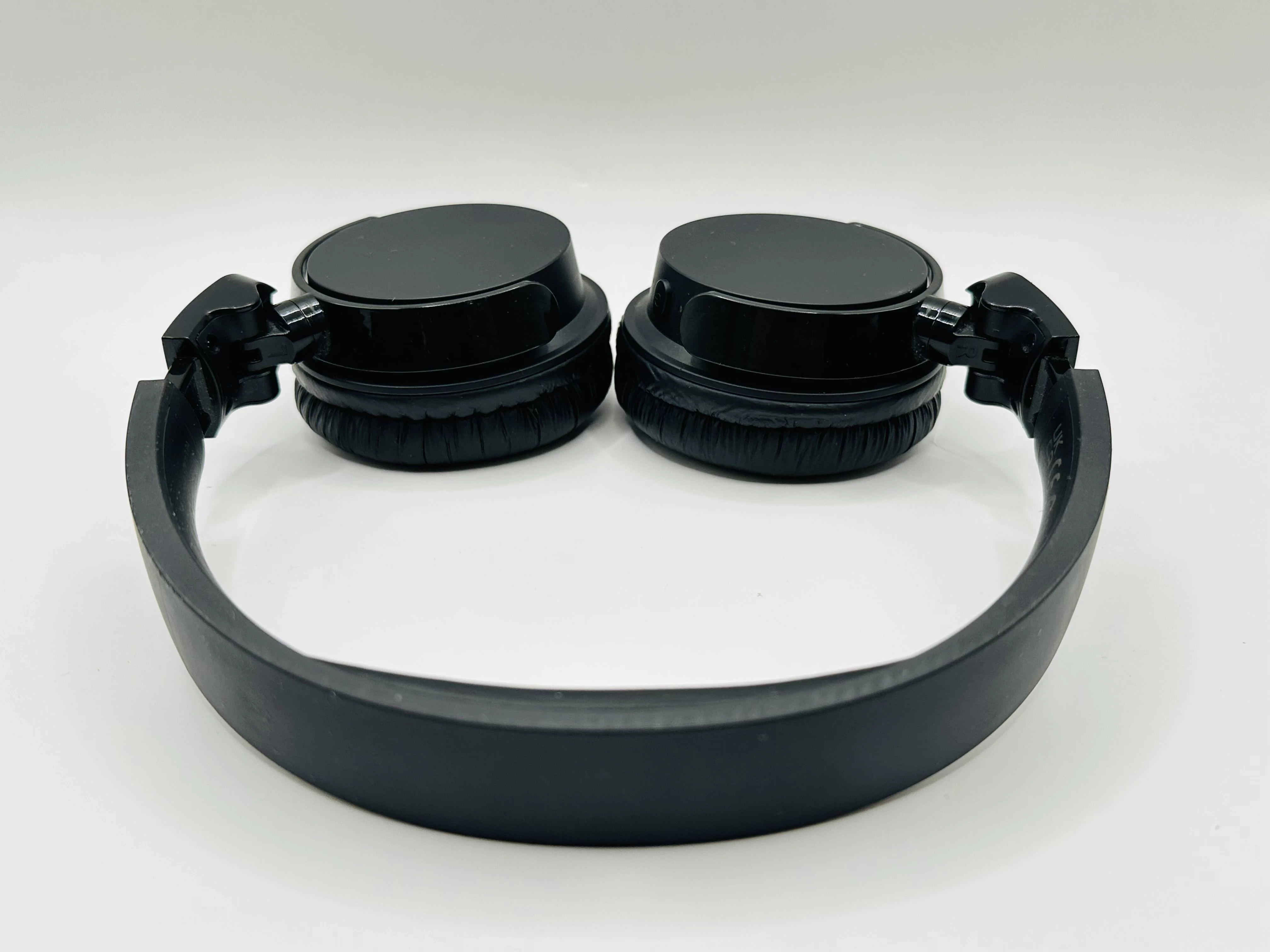 sluchawki-bt-philips-headphone-4000-series-zestaw-stan-11323-2