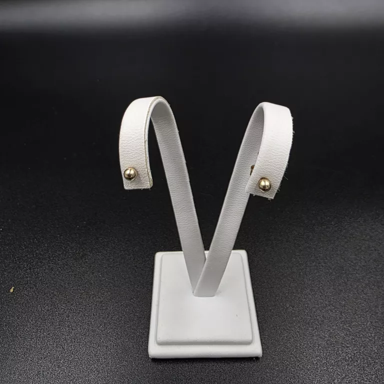 piekna-zlota-para-kolczykow-333-057g-sniadeckich-11-znin