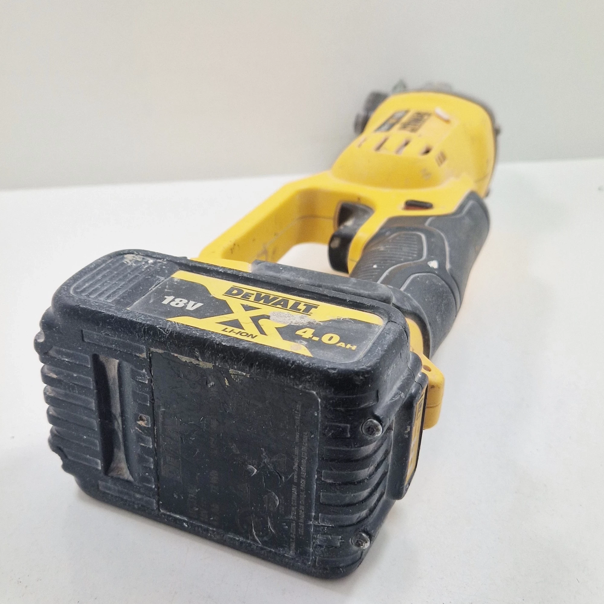 szlifierka-katowa-dewalt-dcg412-aku-4ah-rodzaj-250123-1798302