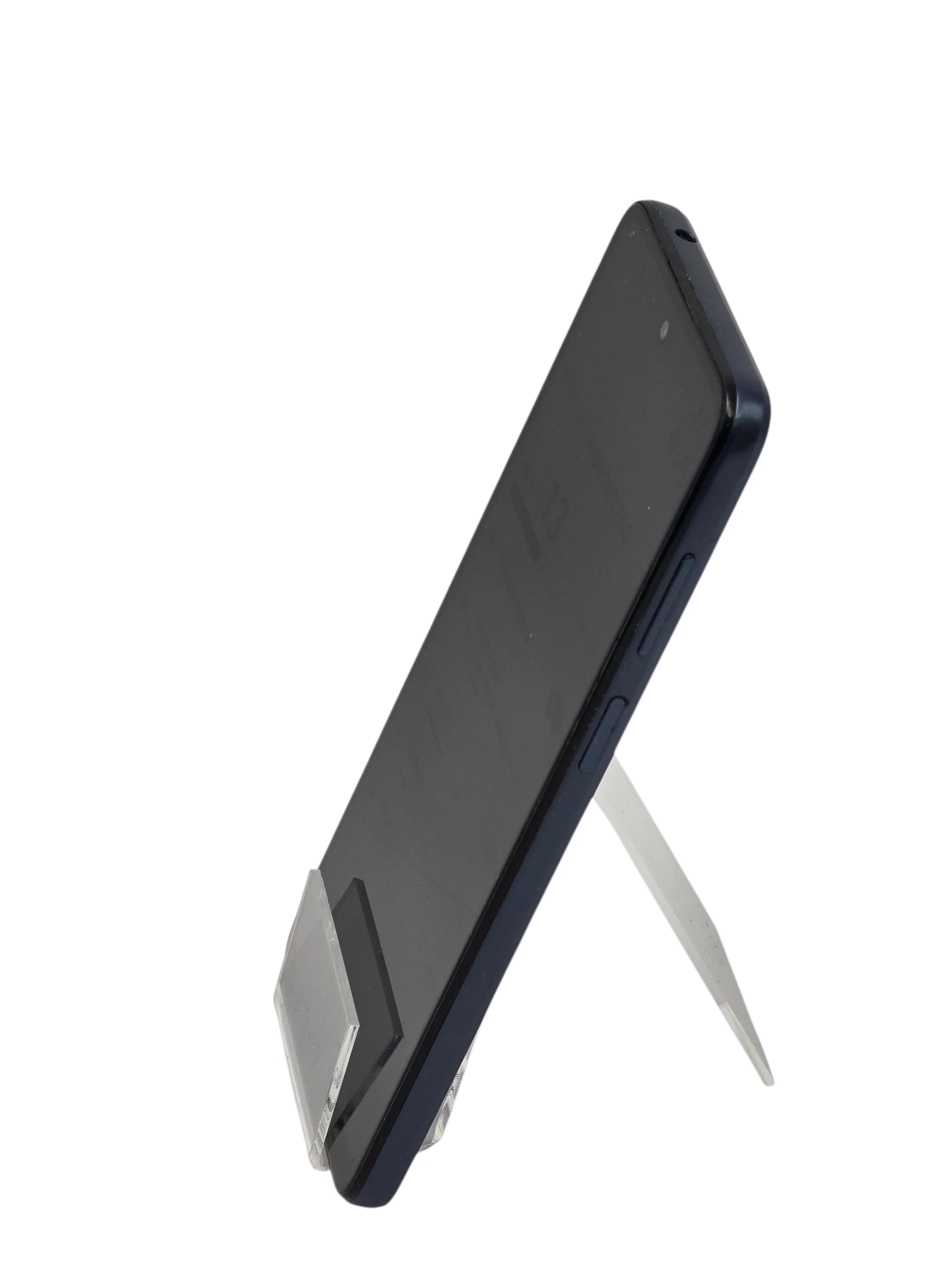 telefon-motorola-e32s-332gb-case-przekatna-ekranu-650