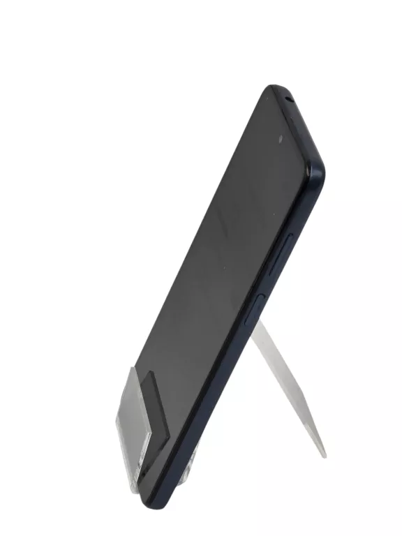 telefon-motorola-e32s-332gb-case-przekatna-ekranu-650