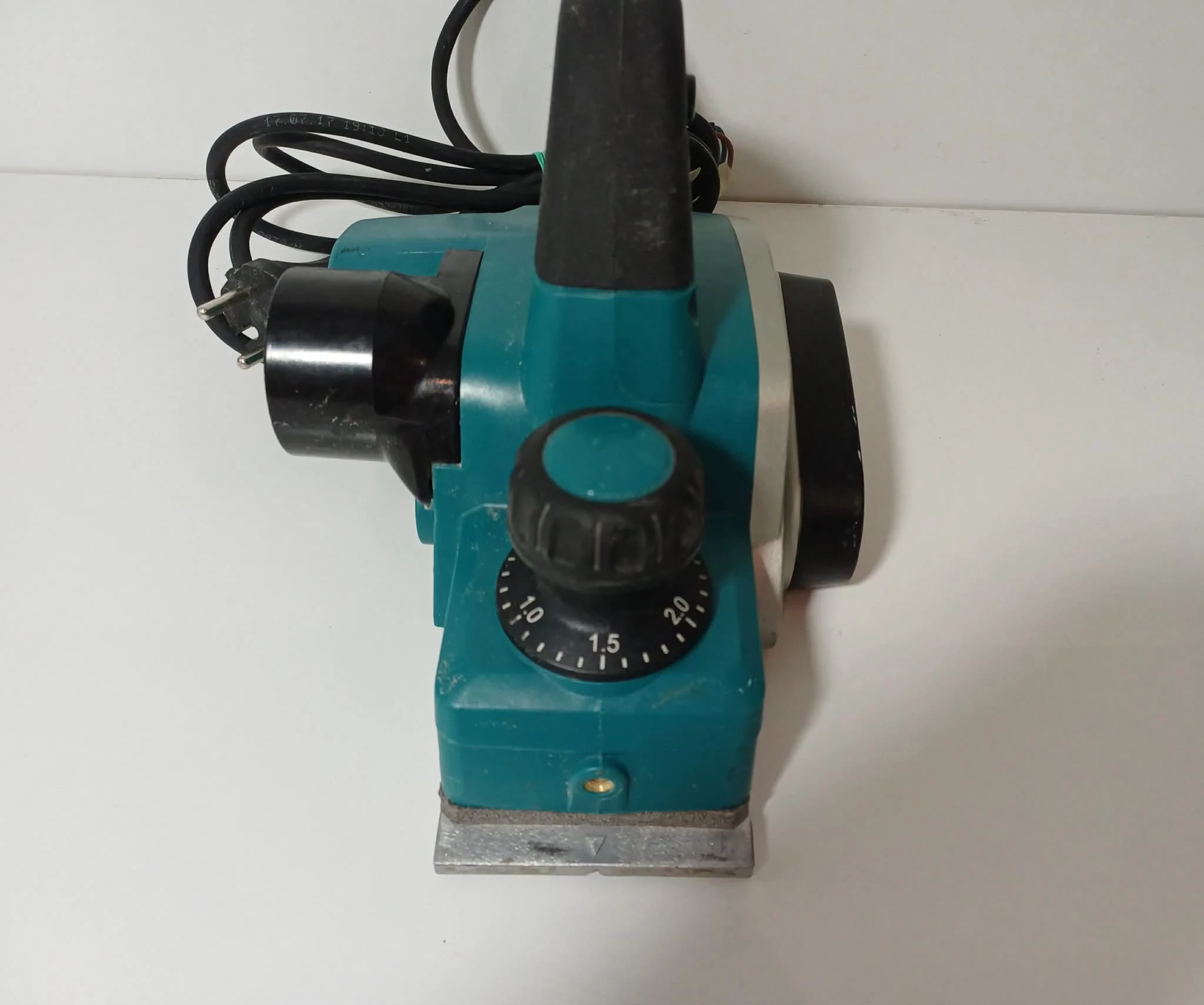 strug-makita-kp08800-glebokosc-strugania-250