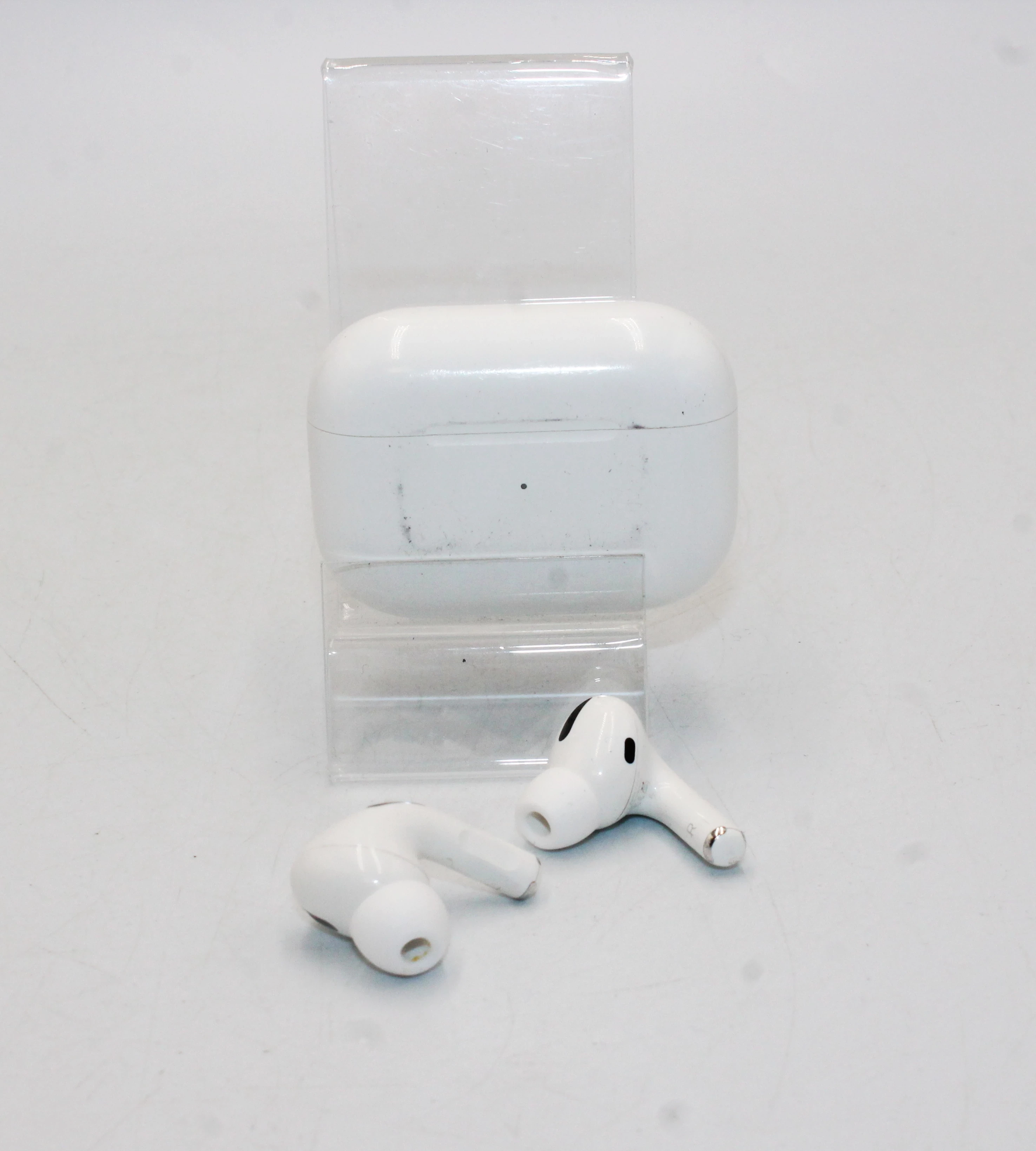 sluchawki-bezprzewodowe-dokanalowe-apple-airpods-pro-model-a2190-ean-gtin-190199246850