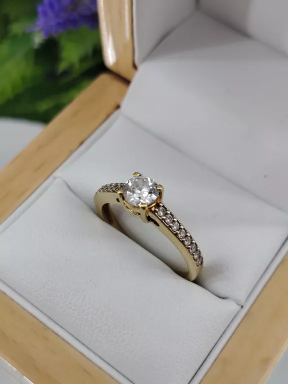 oblednie-piekny-zloty-pierscionek-z-cyrkoniami-750-36g-r19-rodzaj-2205-2