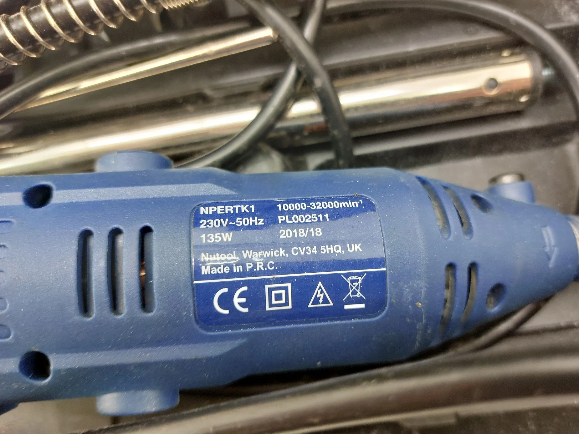 multiszlifierka-wielofunkcyjna-nupower-evolution-npertk1-akcesoria-rodzaj-zasilania-128529-1