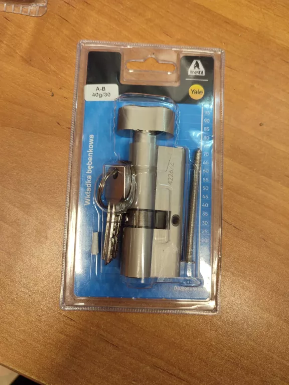 lob-wkladka-yeti-40x30-nik-sat-z-galka-dabrowskiego-30-strzegom-sj