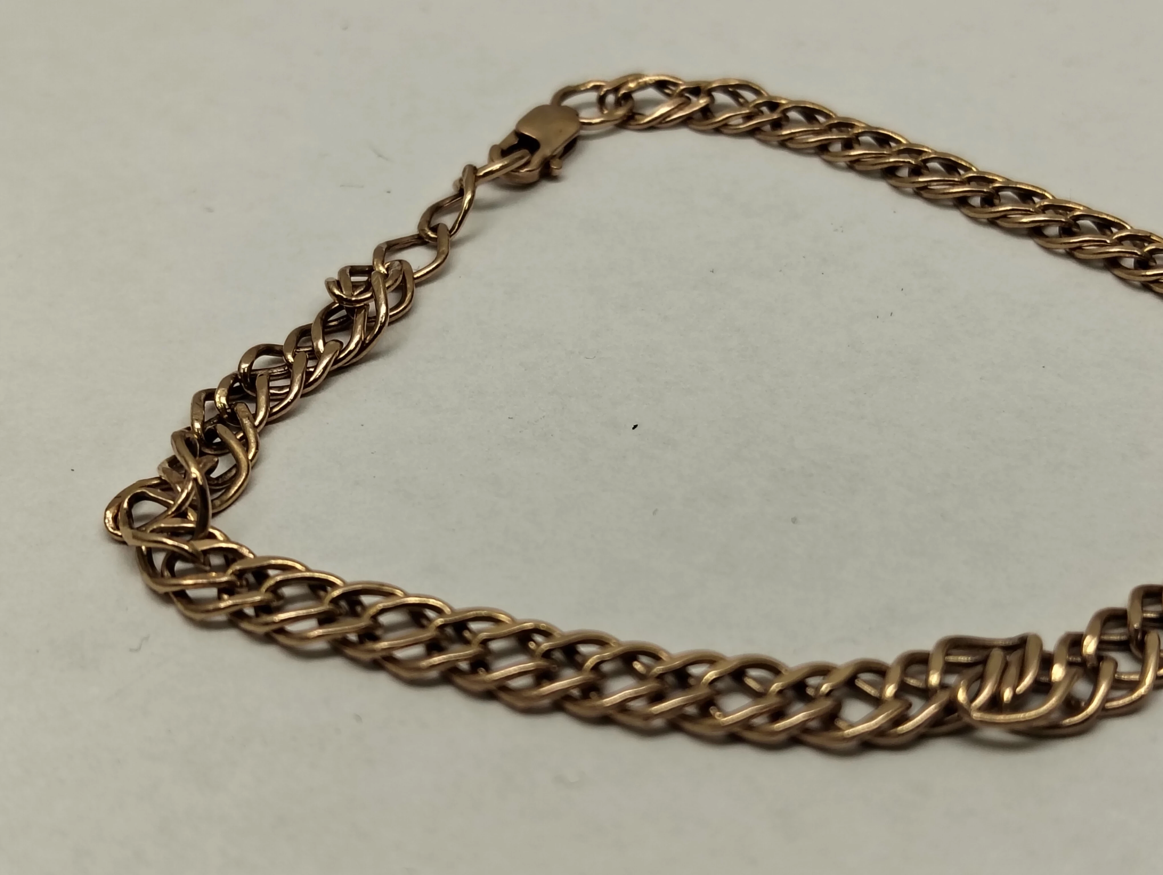 ciekawa-zlota-bransoletka-358-585-d21cm-material-17128-2