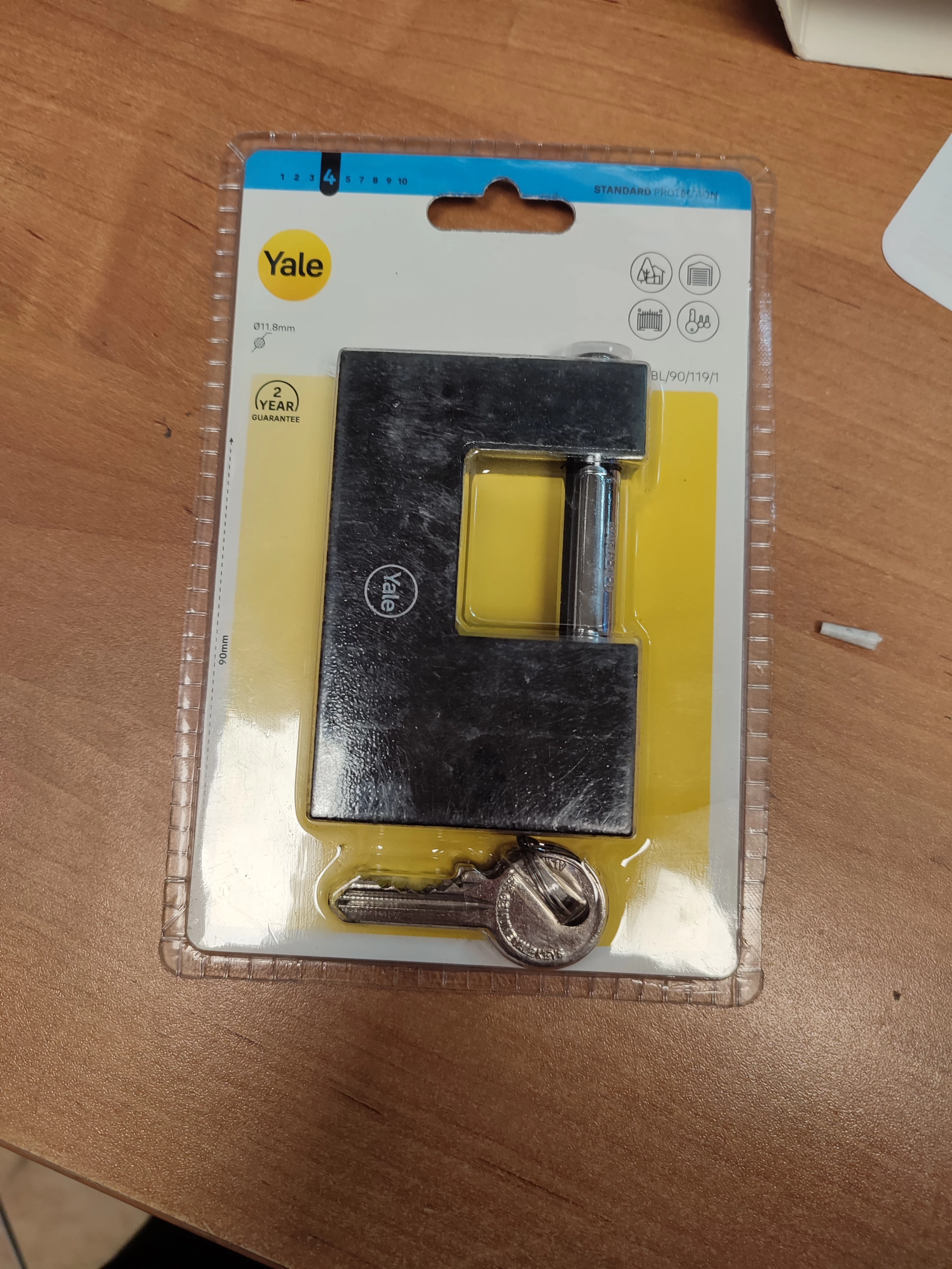 klodka-trzpieniowa-zeliwna-90-y113bl90119-dabrowskiego-30-strzegom-sj