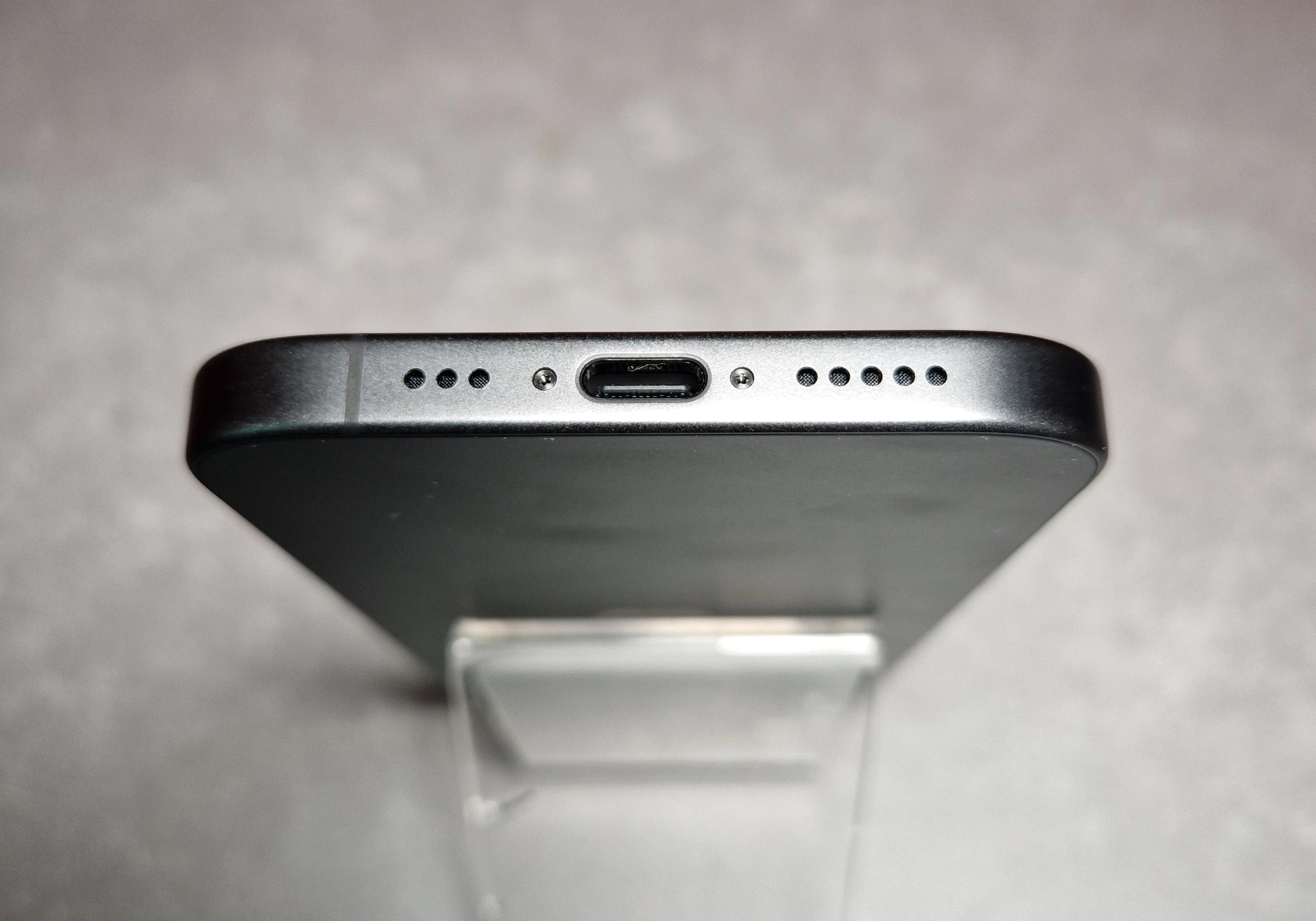 telefon-apple-iphone-17-5g-256gb-bateria-100-0-cykli-komplet-orange-pamiec-ram-202865-214113