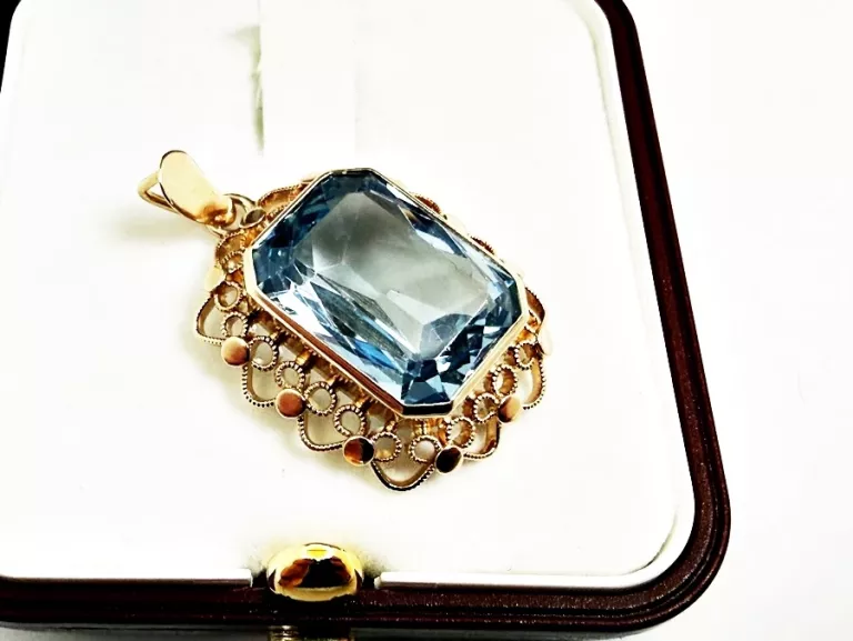 zlota-zawieszka-p585-z-kamieniem-wysokosc-wyrobu-25cm-waga-499-krzywoustego-324-wroclaw