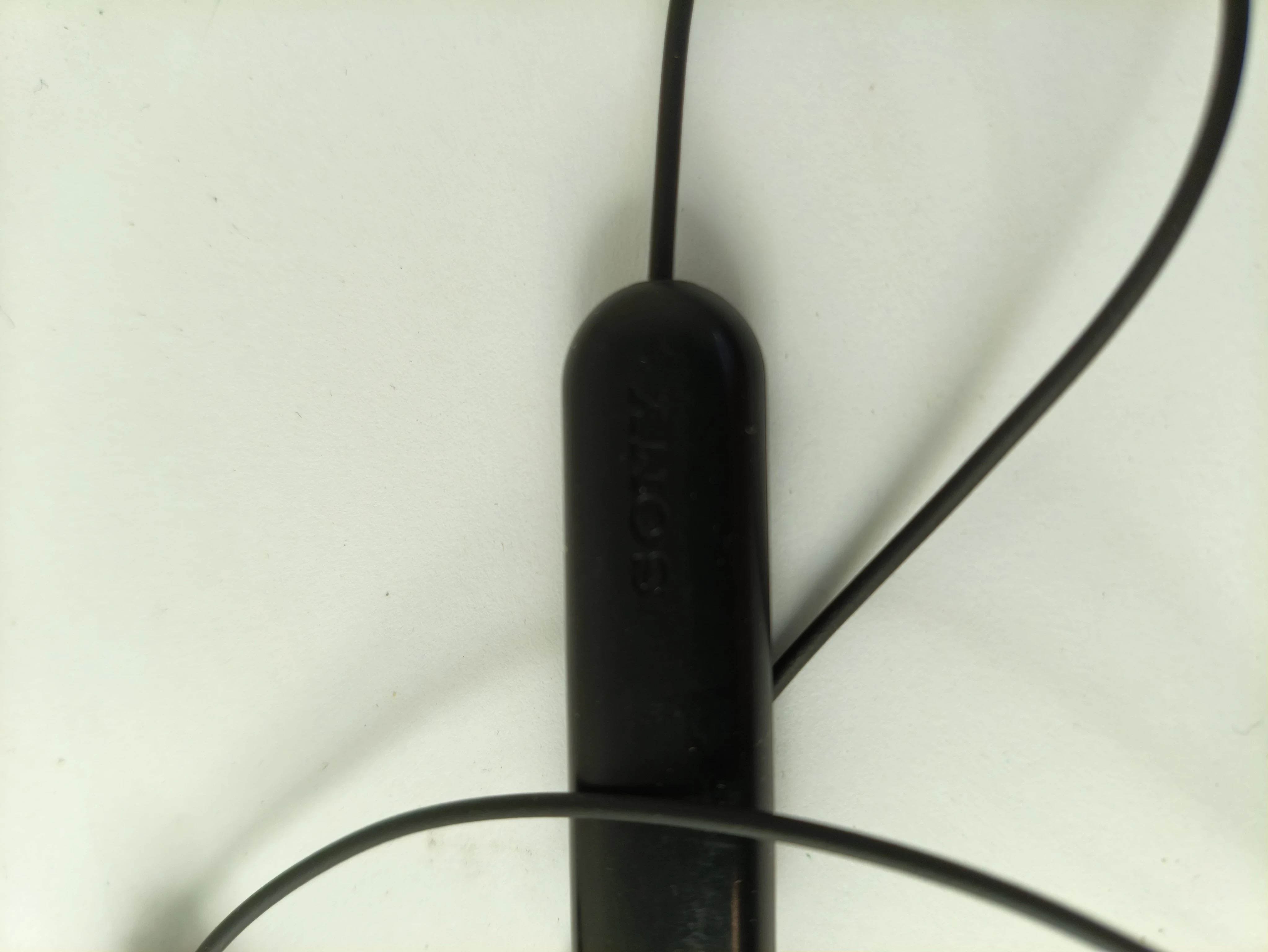 sluchawki-sony-wi-c200-ean-gtin-027242916012