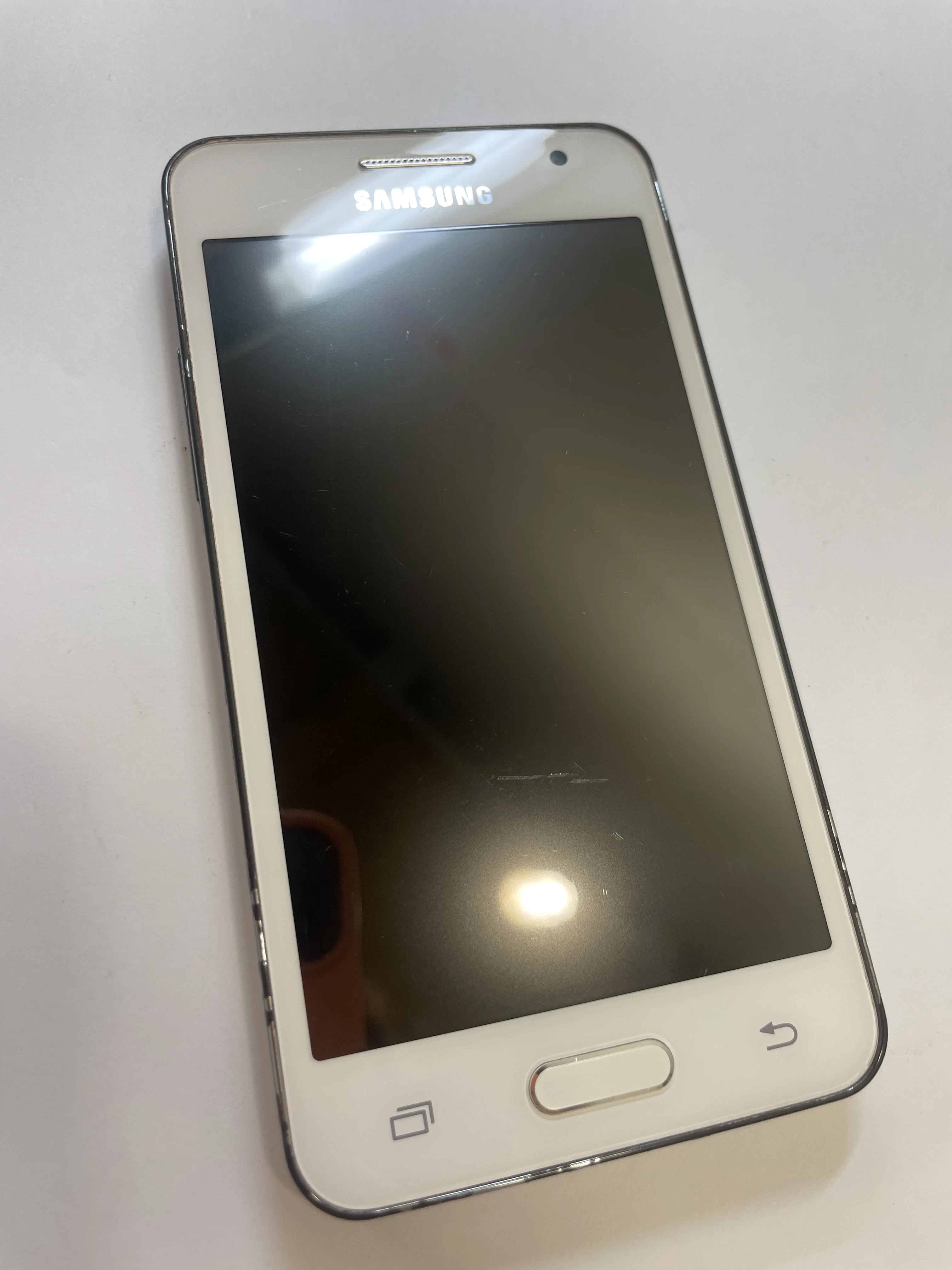 telefon-samsung-sm-g355hn-przekatna-ekranu-450