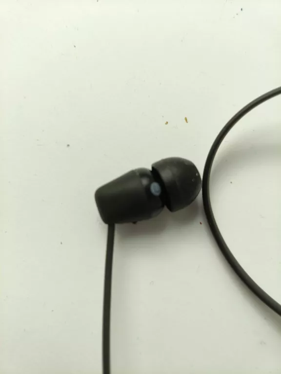 sluchawki-sony-wi-c200-stan-11323-2