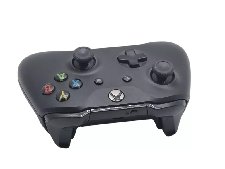 bezprzewodowy-pad-xbox-one-plus-adapter-stan-11323-2