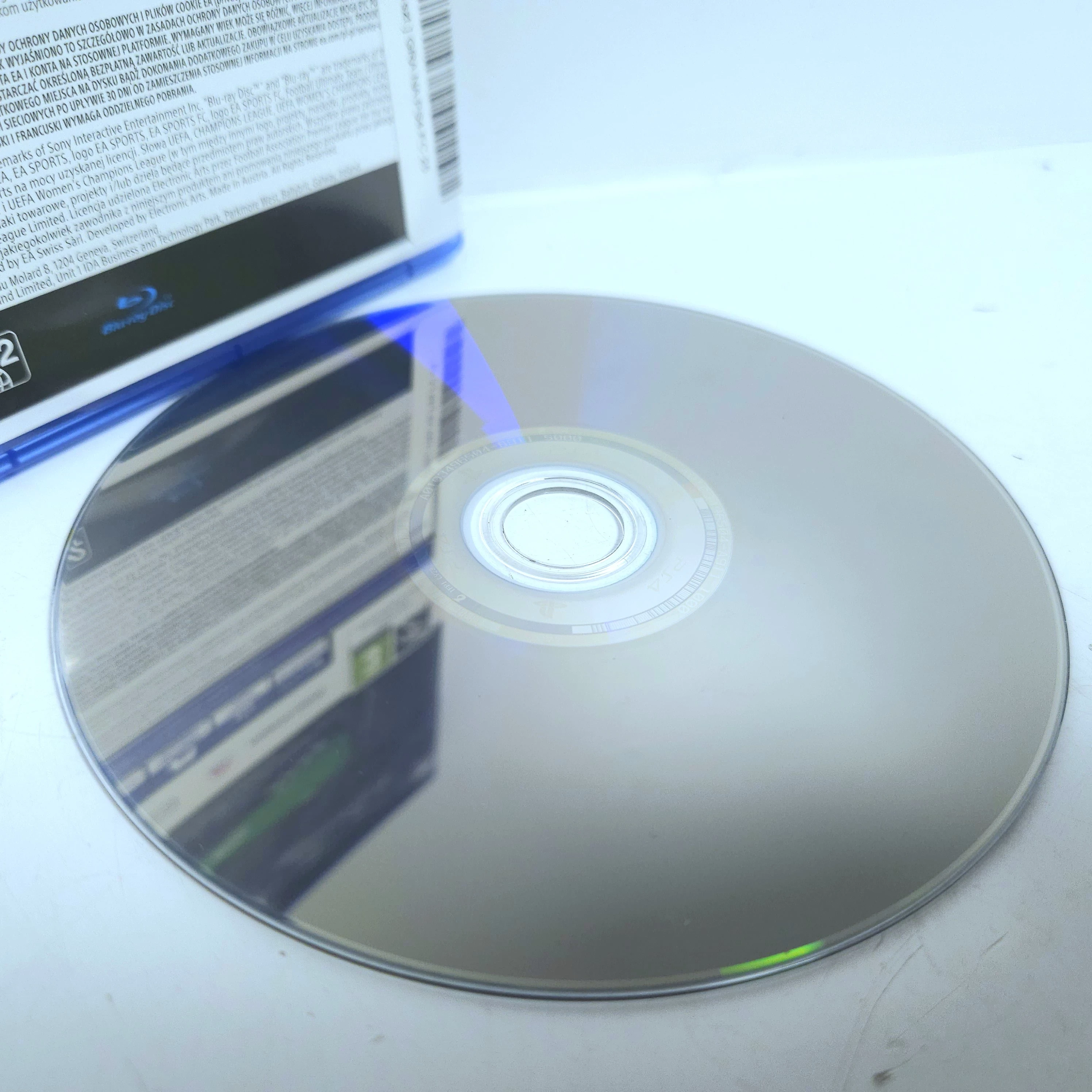 gra-na-ps4-fc-25-stan-11323-2